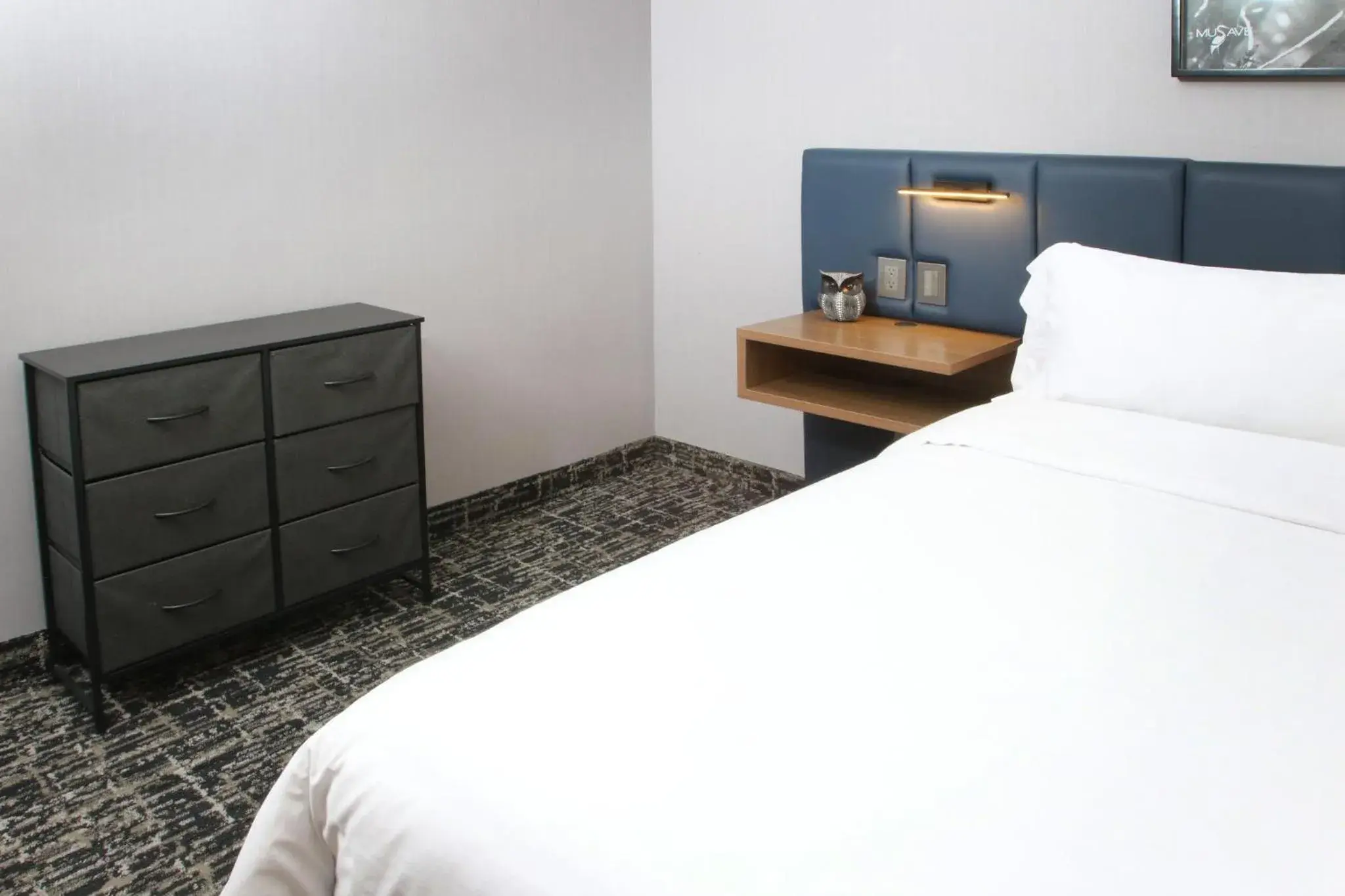 One-Bedroom King Suite - Mobility Accessible in voco Saltillo Suites by IHG One-Bedroom King Suite - Mobility Accessible in voco Saltillo Suites by IHG