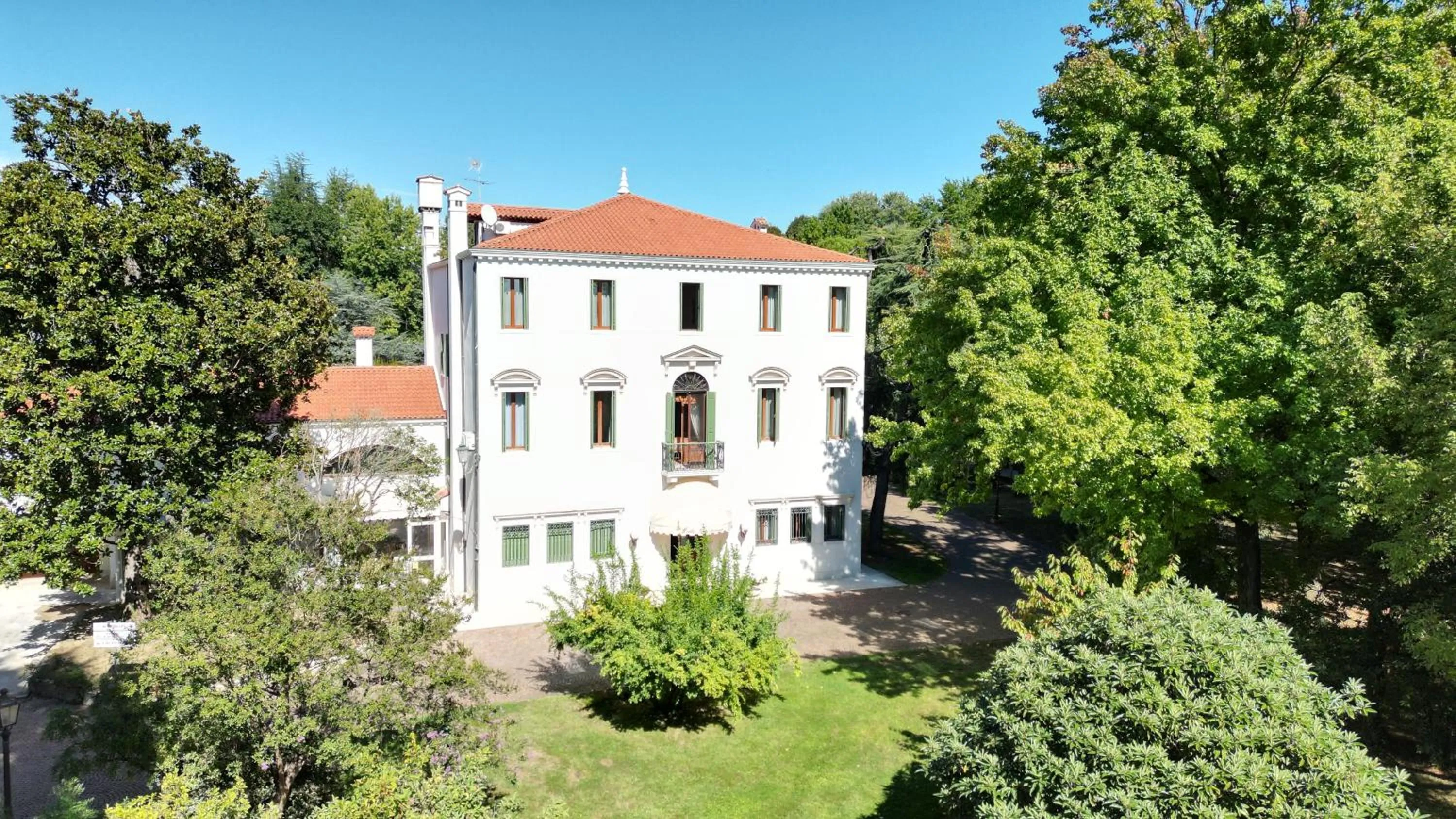 Property building in Park Hotel Villa Giustinian