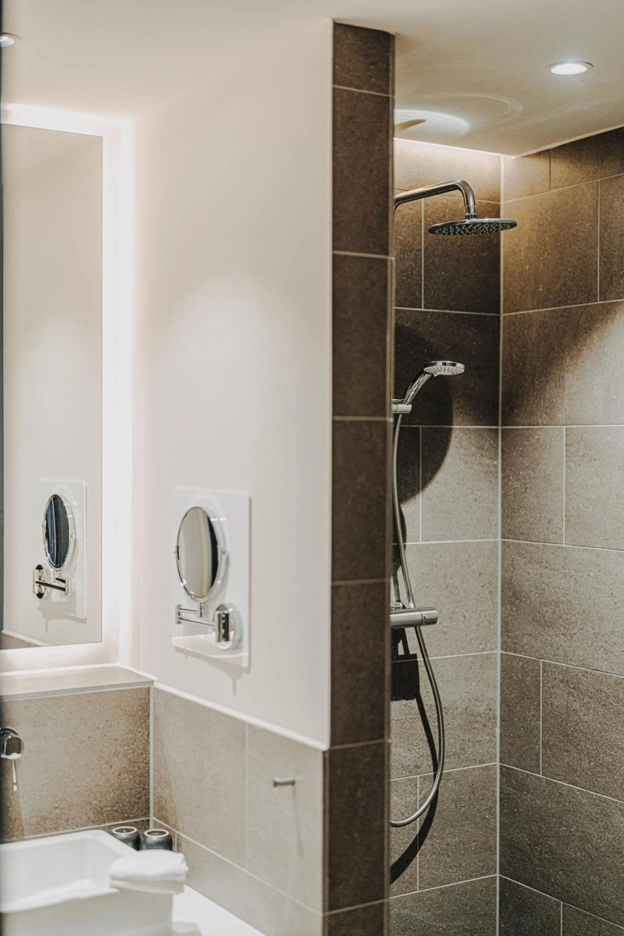 Shower in HIIVE Oldenburg