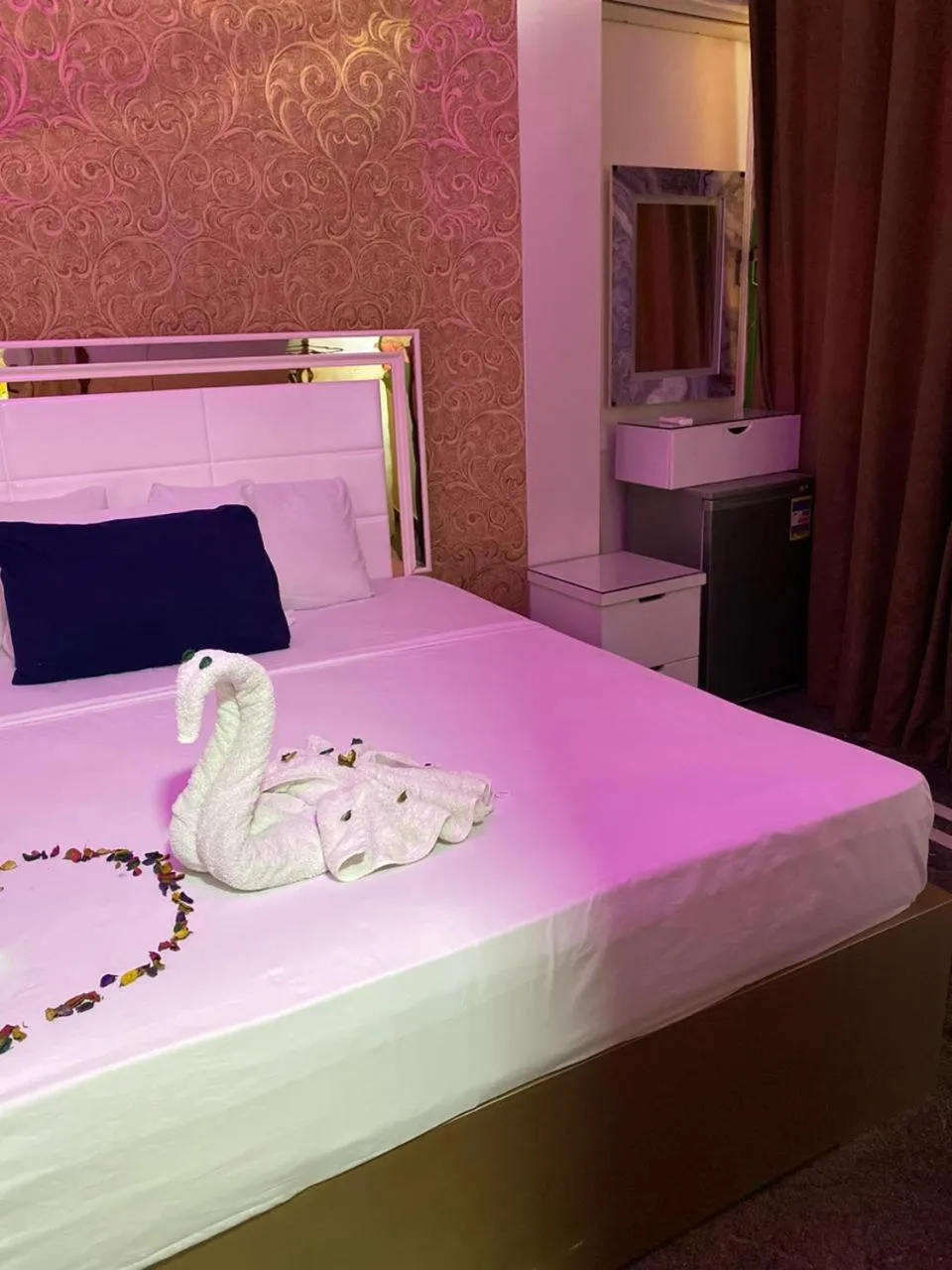 Bed in New Abdeen palace hostel