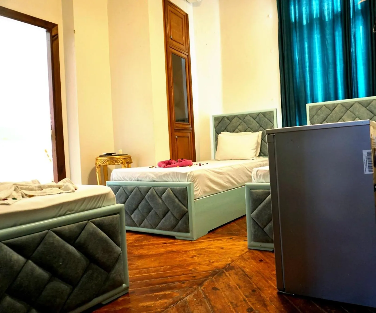 Bed in New Abdeen palace hostel