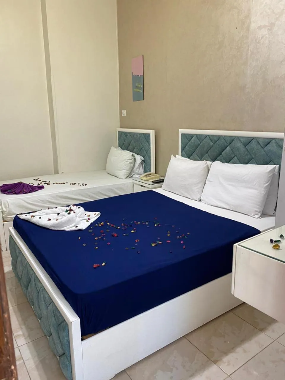 Bed in New Abdeen palace hostel