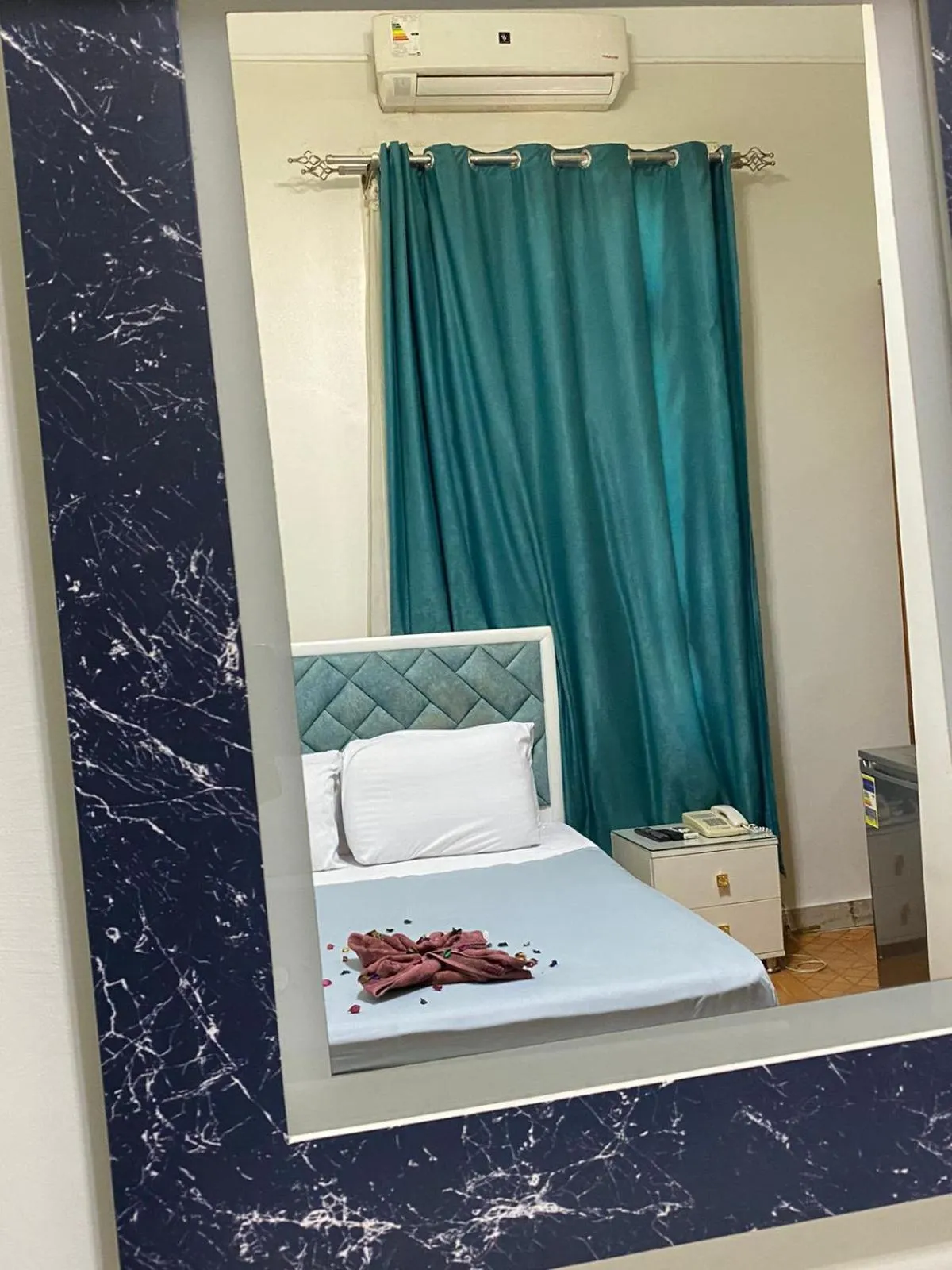 Bed in New Abdeen palace hostel