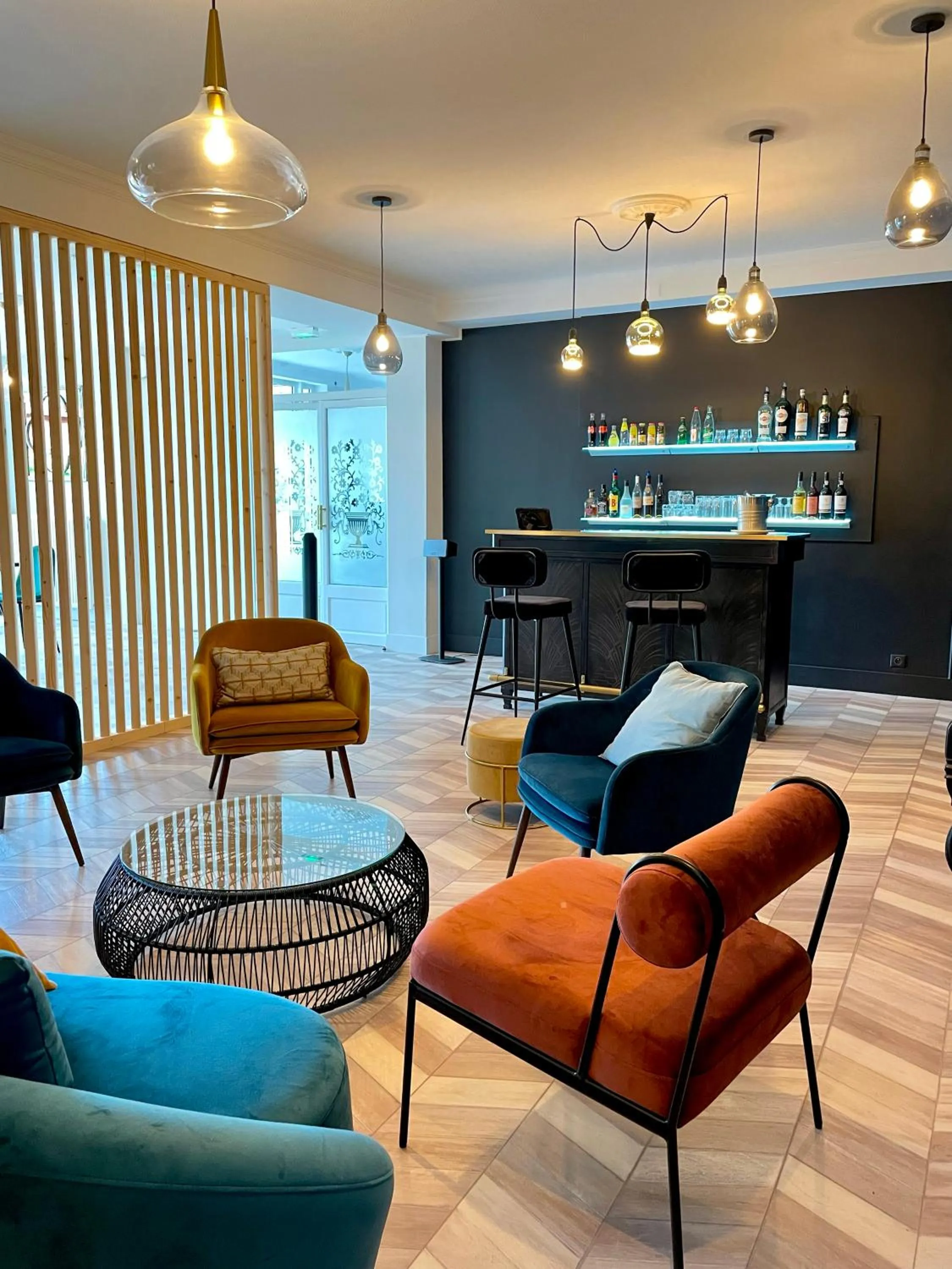 Lounge or bar in Hôtel Restaurant du Lac