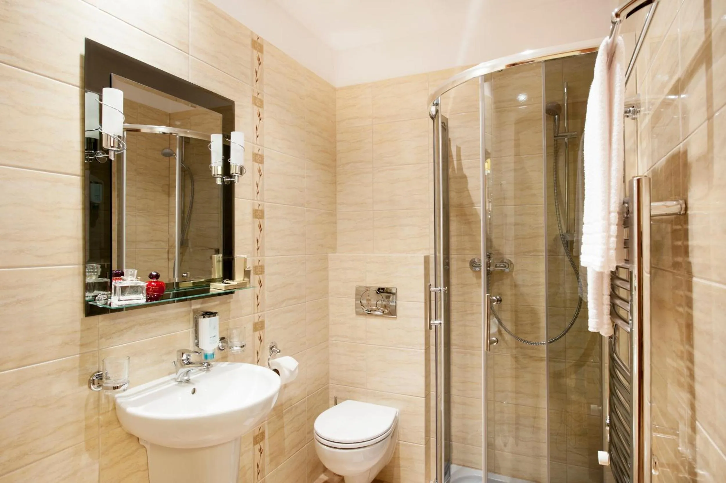 Bathroom in Resort de Esperanto Sanatorium Uzdrowiskowe