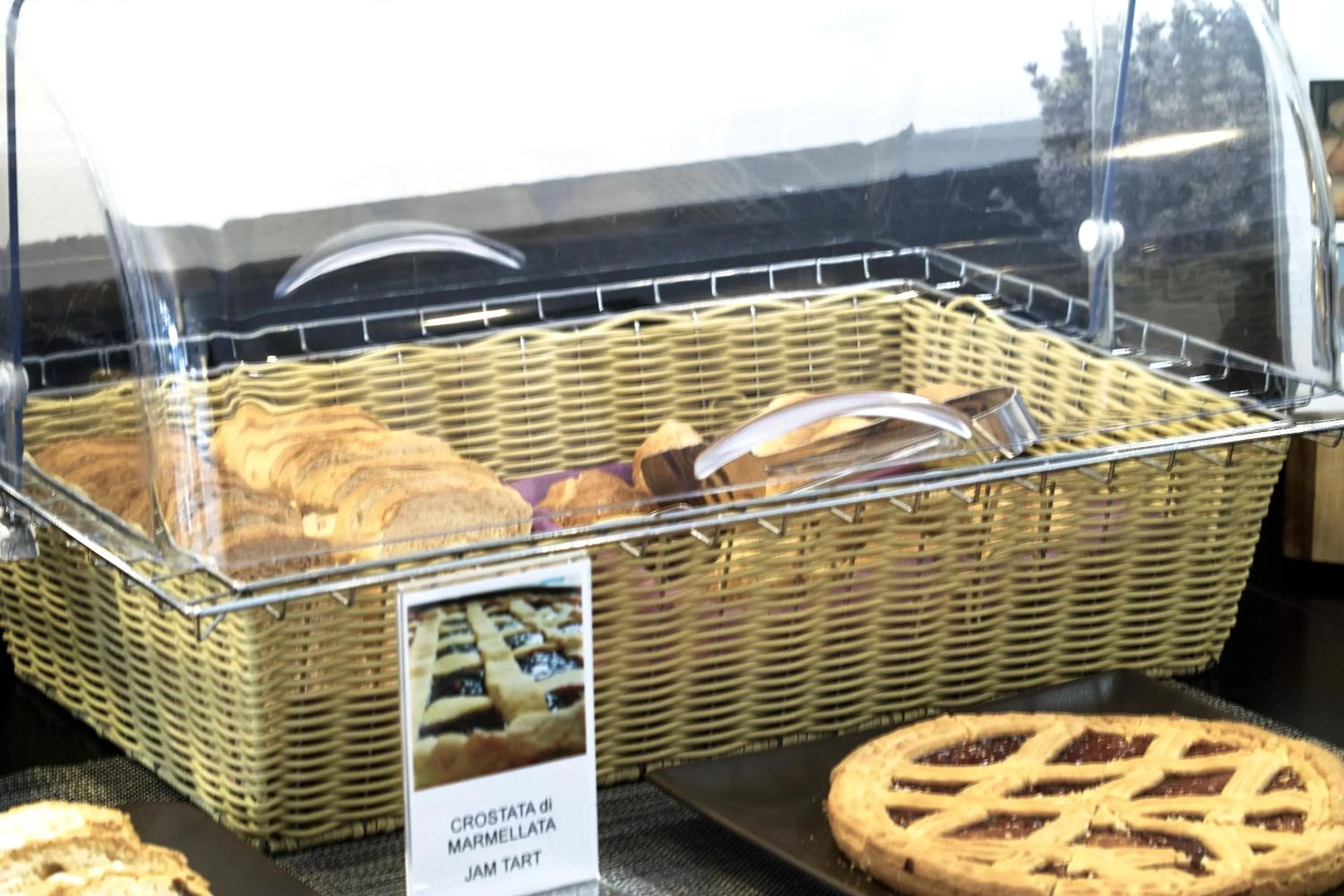 Breakfast in Hotel L'Approdo