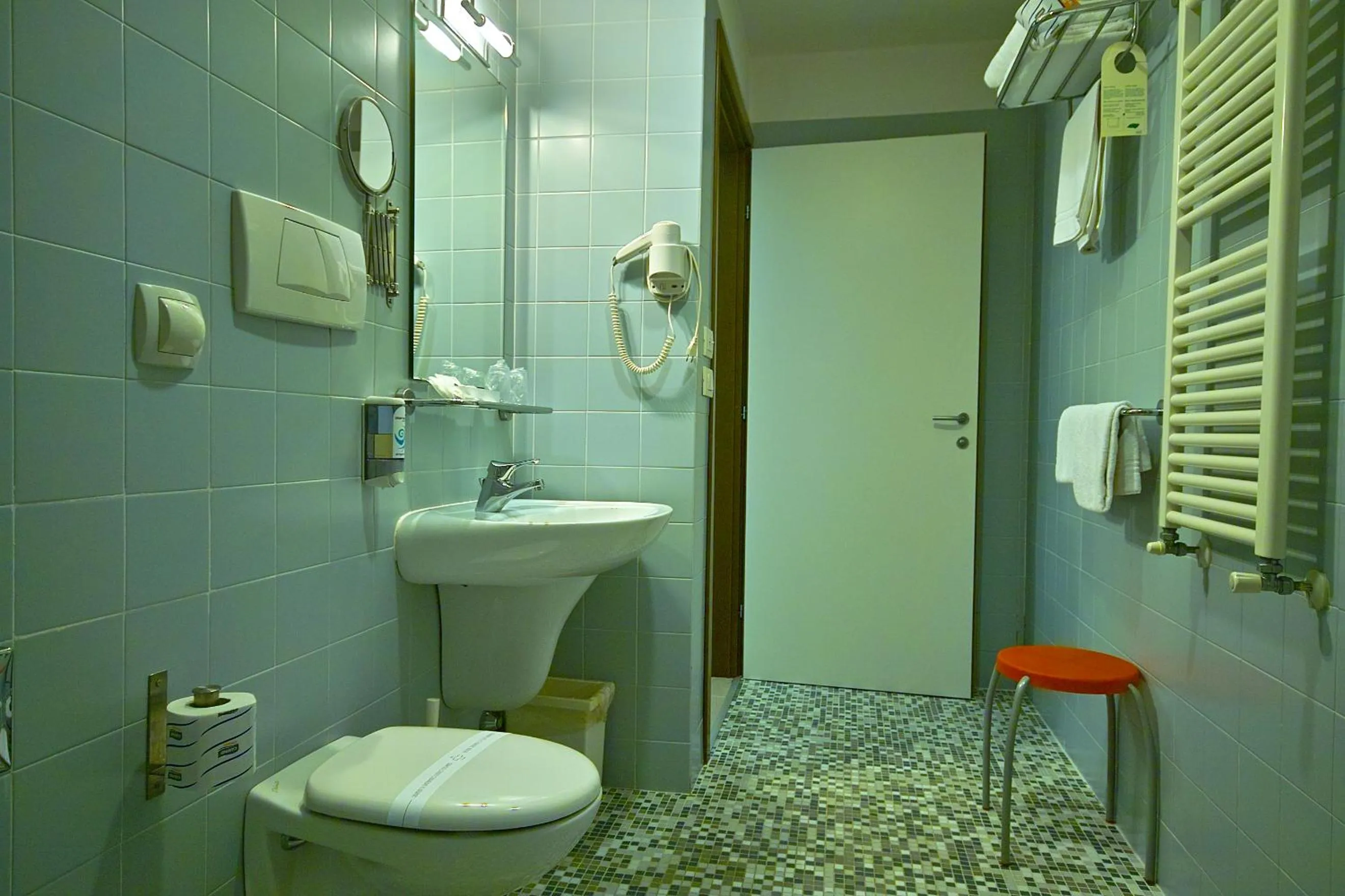 Bathroom in Hotel L'Approdo