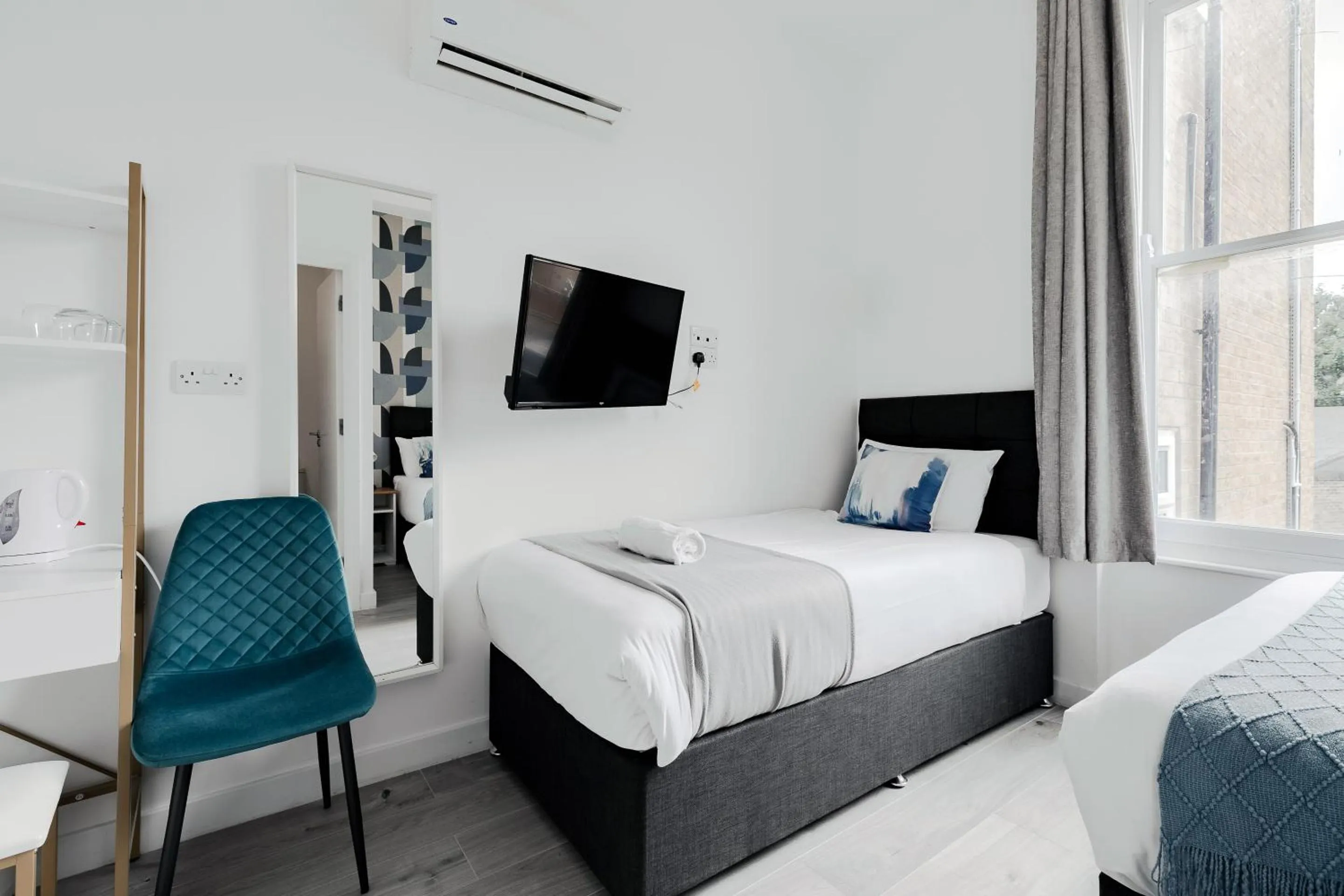 Other, Bed in Wembar Hotel