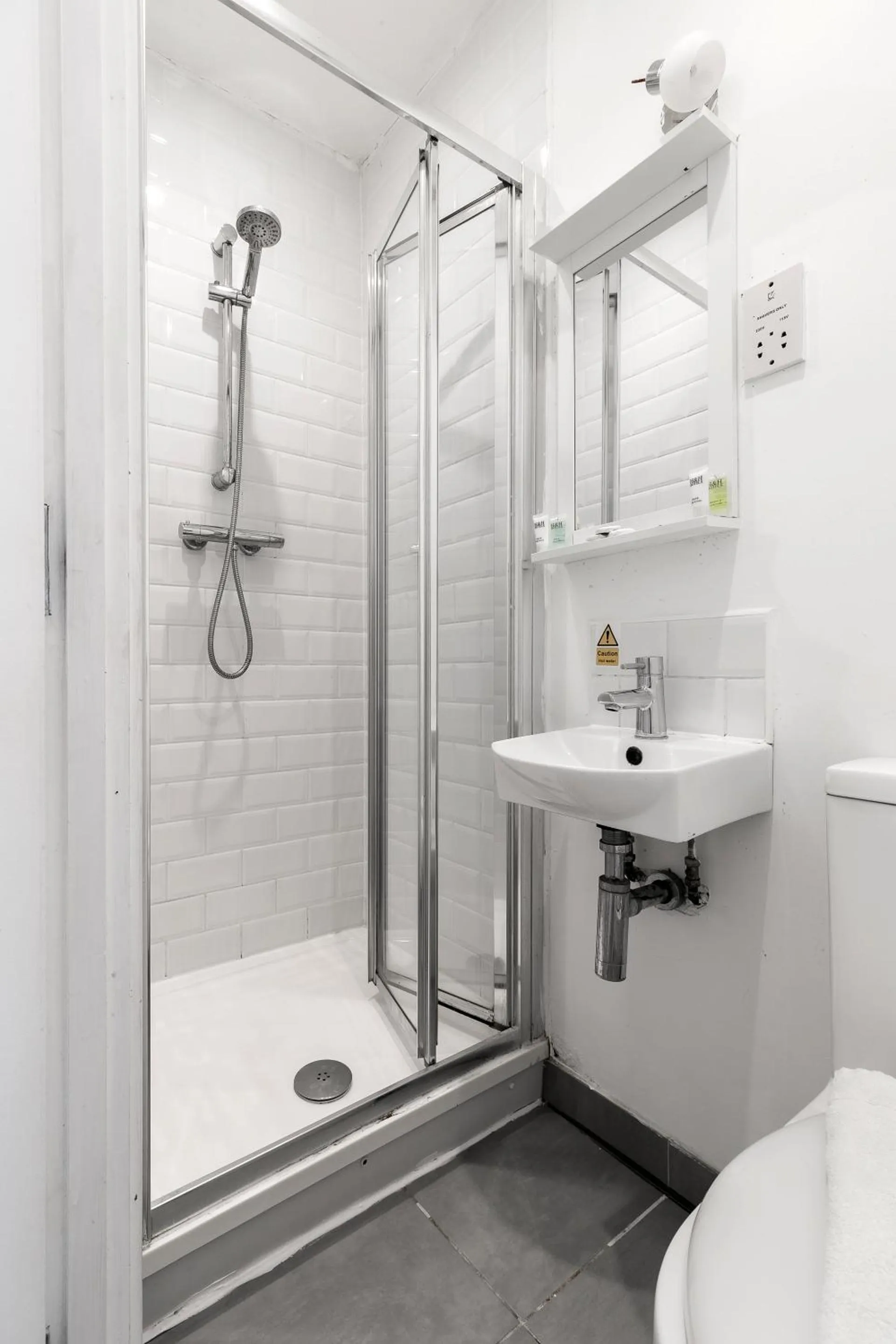 Bathroom in Wembar Hotel