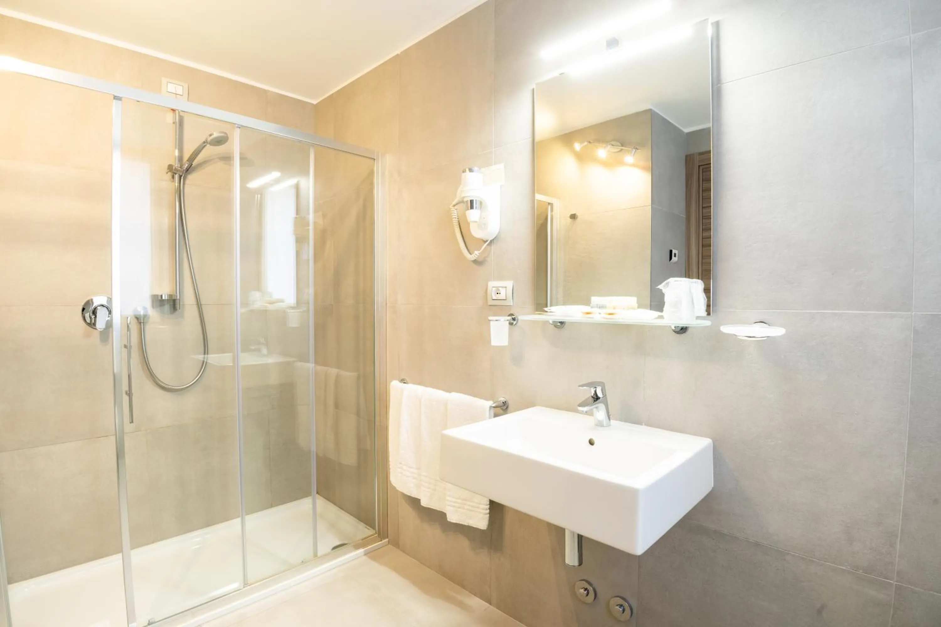 Bathroom in Hotel Centrale