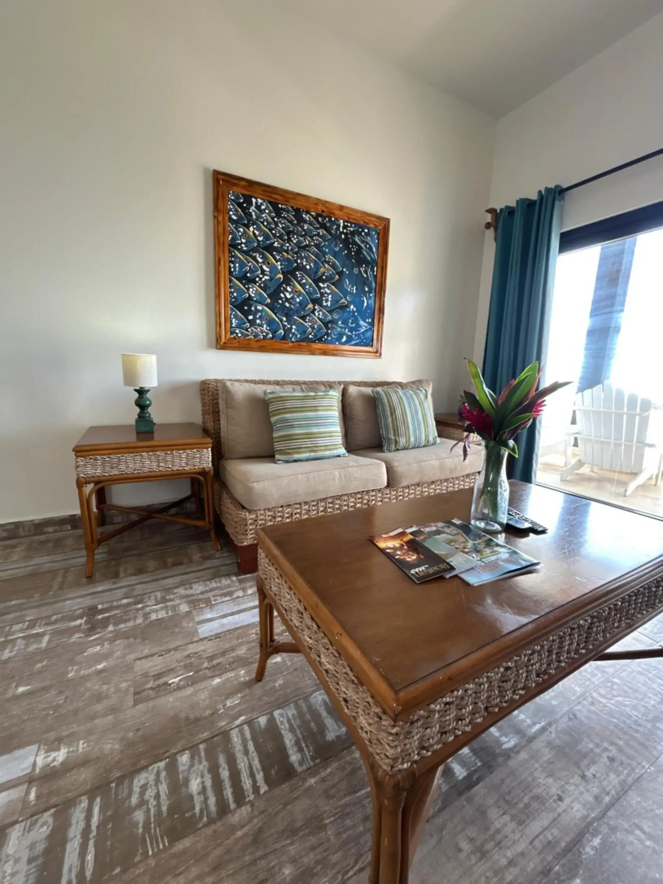 One-Bedroom Suite in Brisas Del Mar Beach + Dive Resort One-Bedroom Suite in Brisas Del Mar Beach + Dive Resort