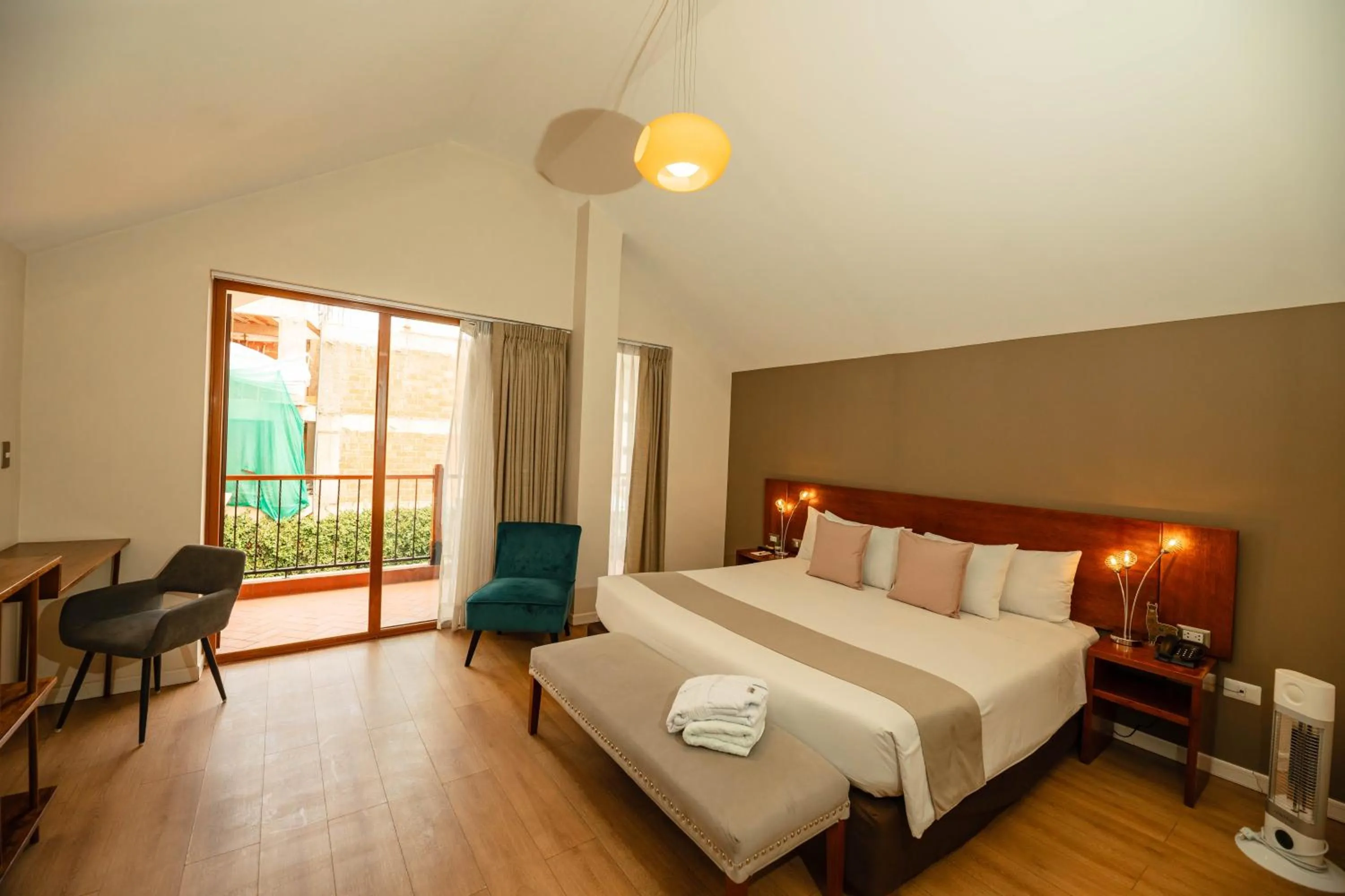 Bed in Saska Boutique Hotel