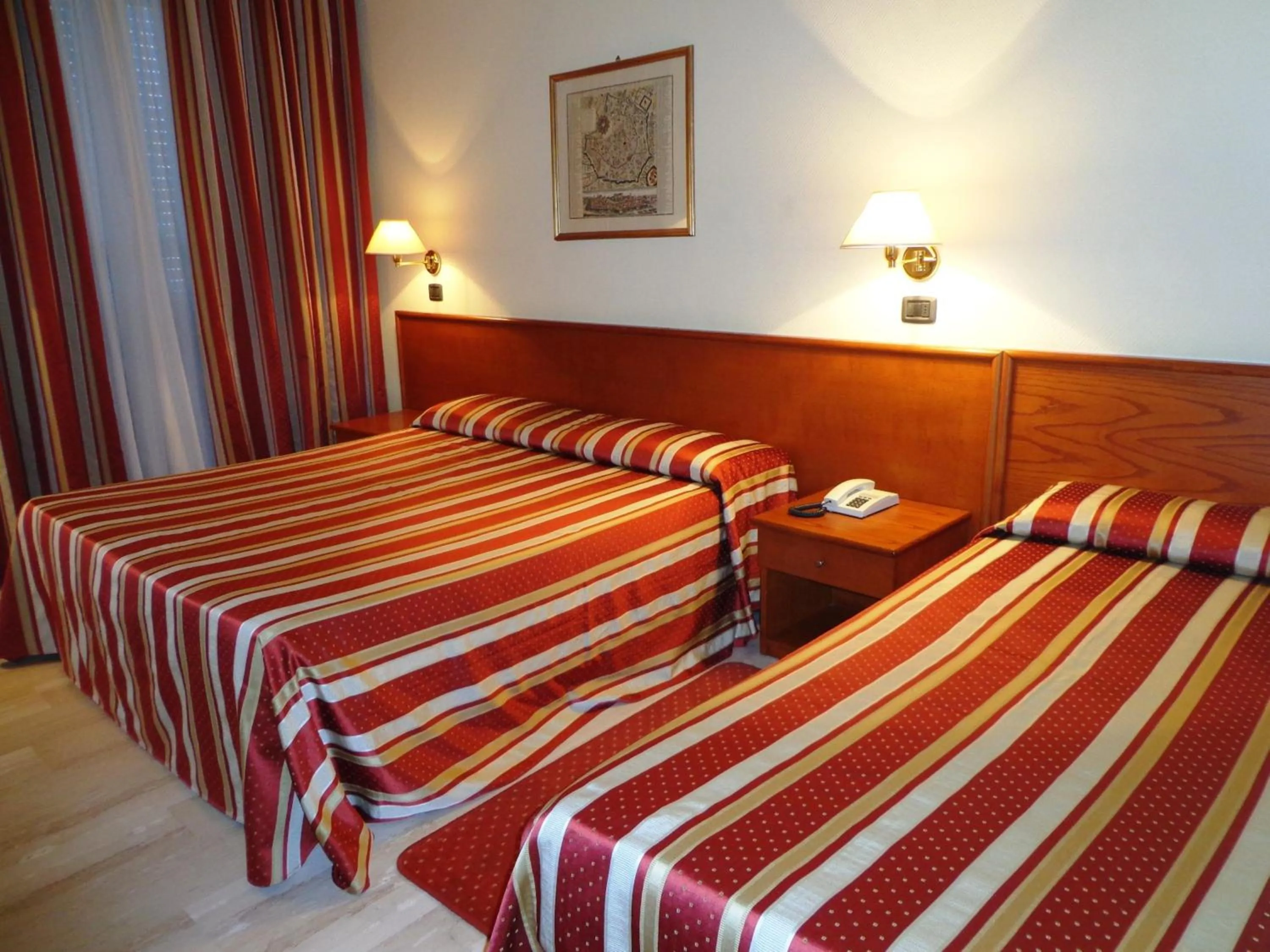 Photo of the whole room, Bed in Hotel Select