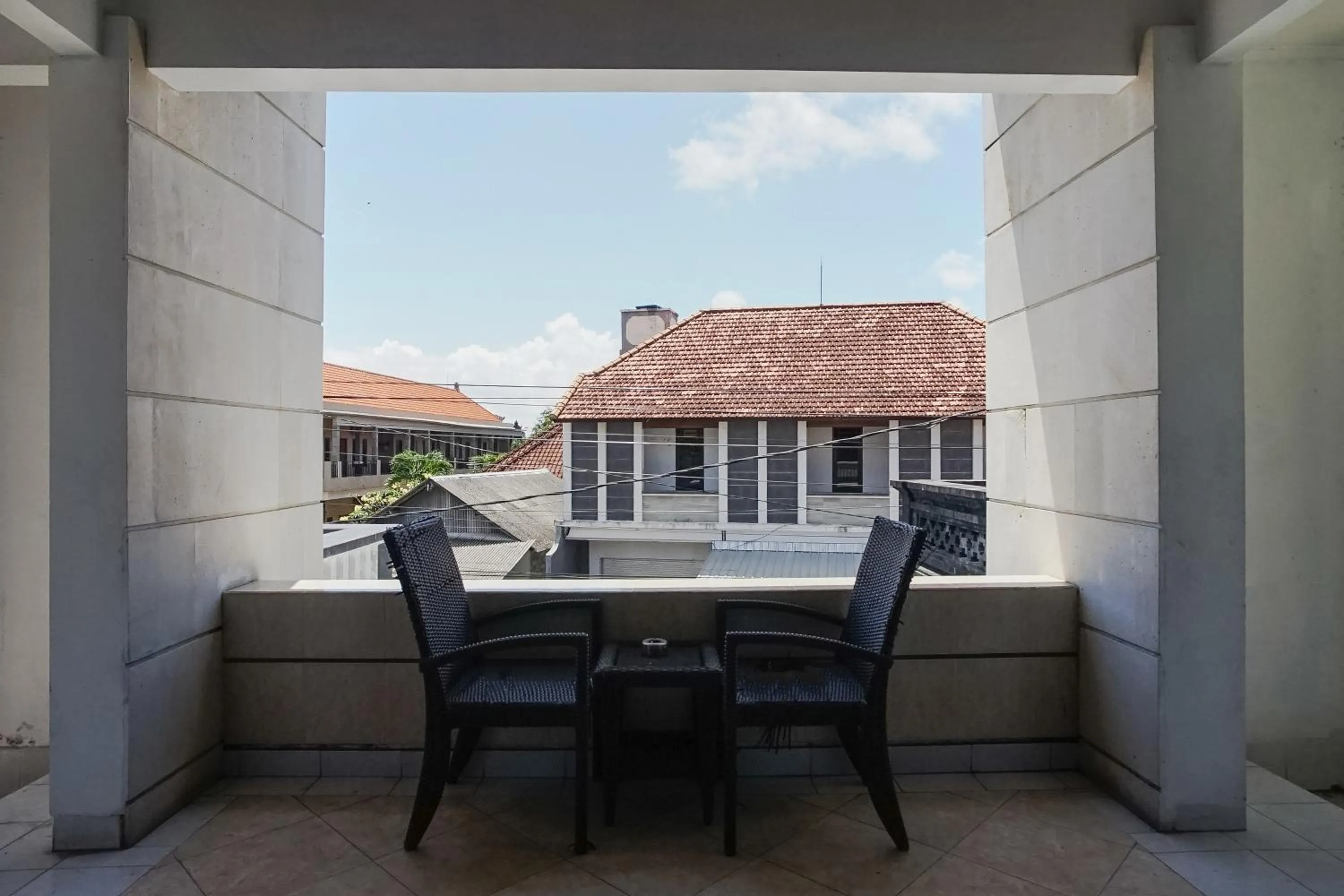 Balcony/Terrace in DENAYS GUESTHOUSE JIMBARAN