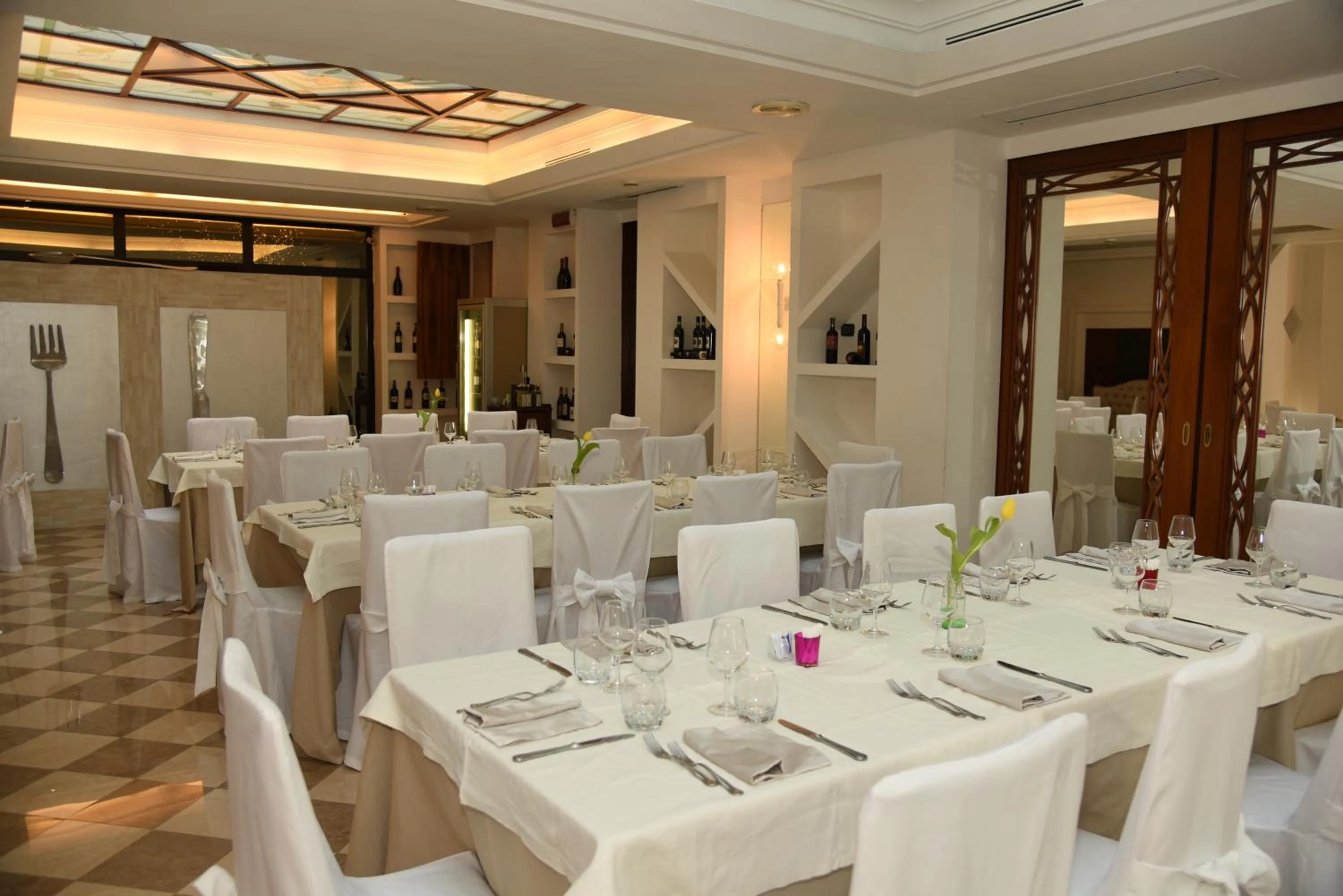 Restaurant/places to eat in Grand hotel irpinia & Family SPA