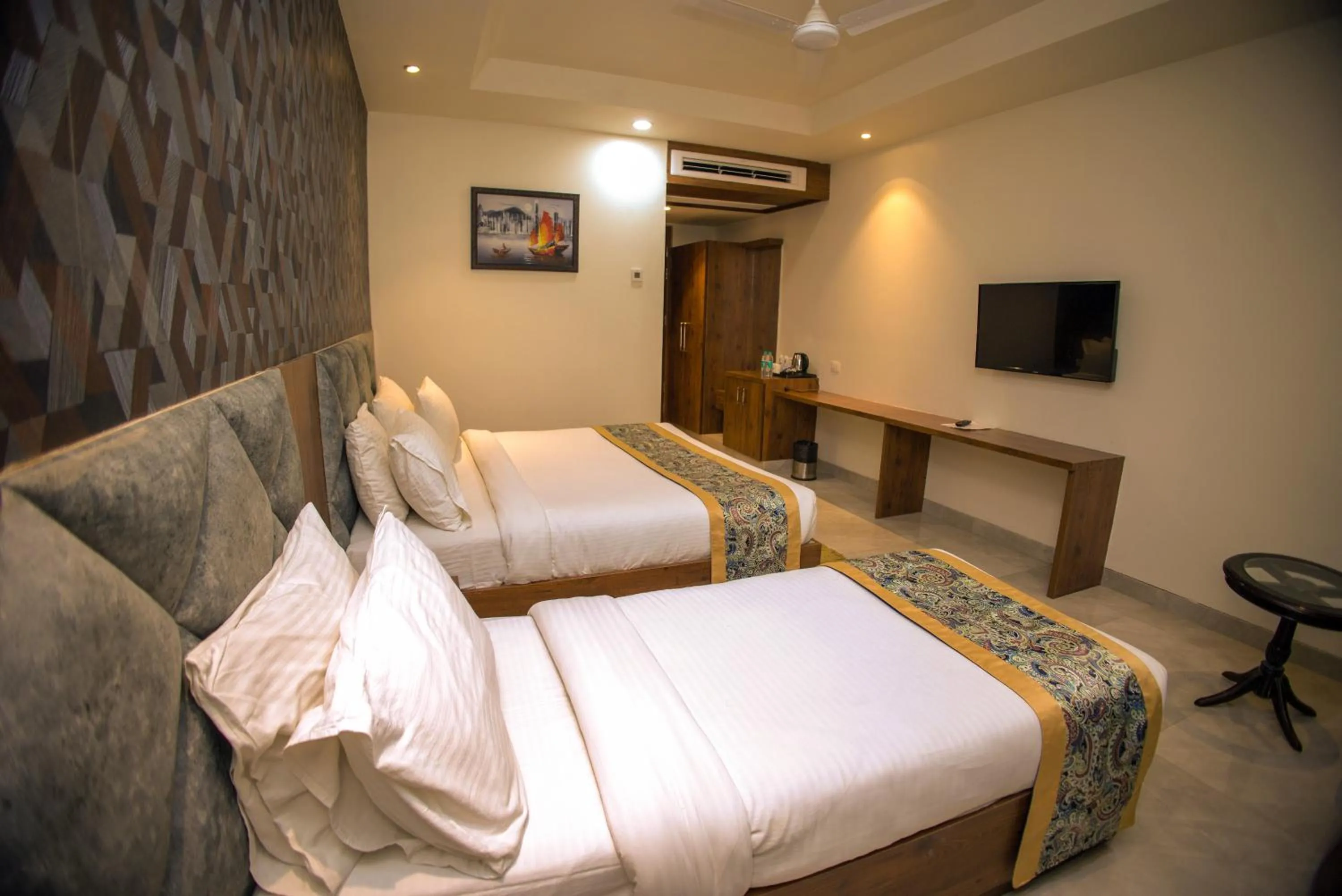 Bed in Hotel Marine House