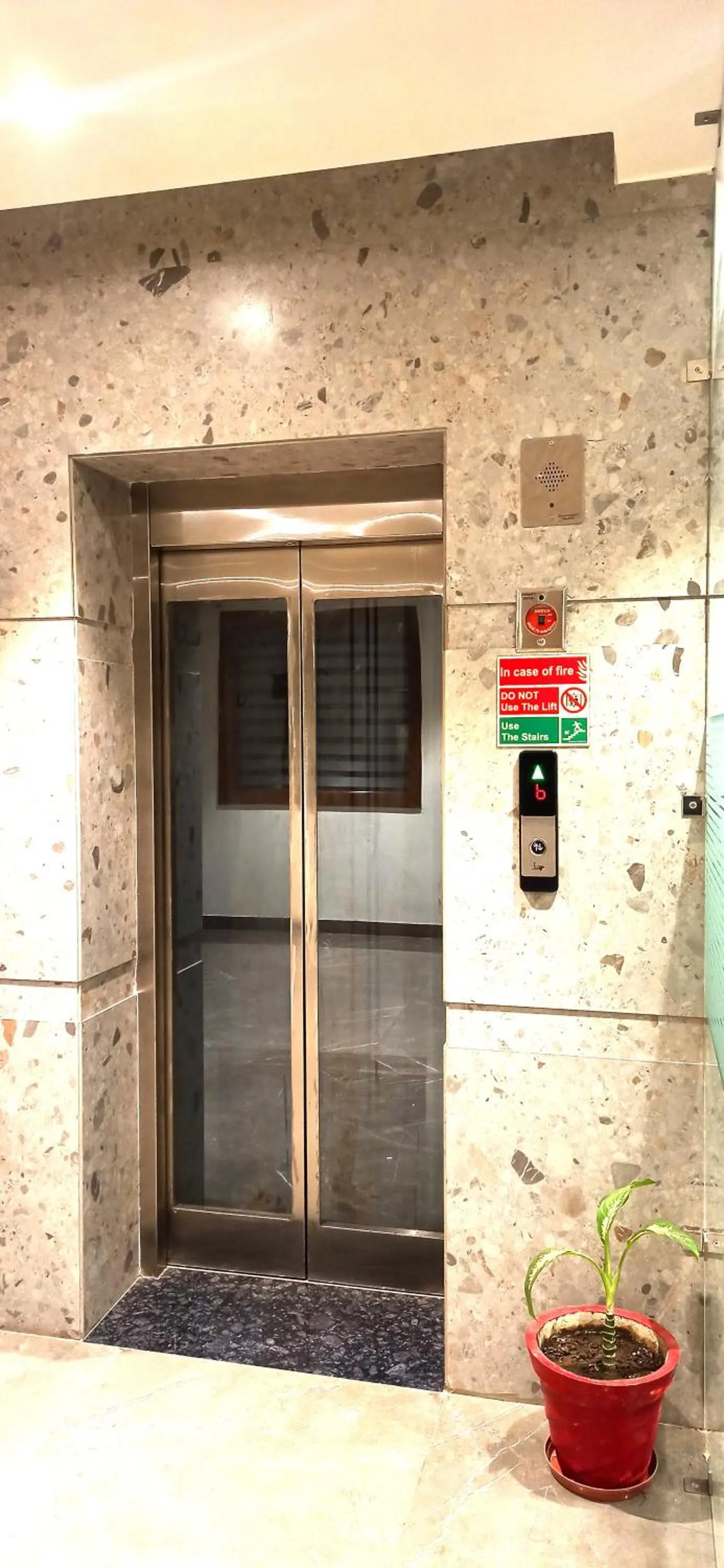 elevator in Hotel Marine House
