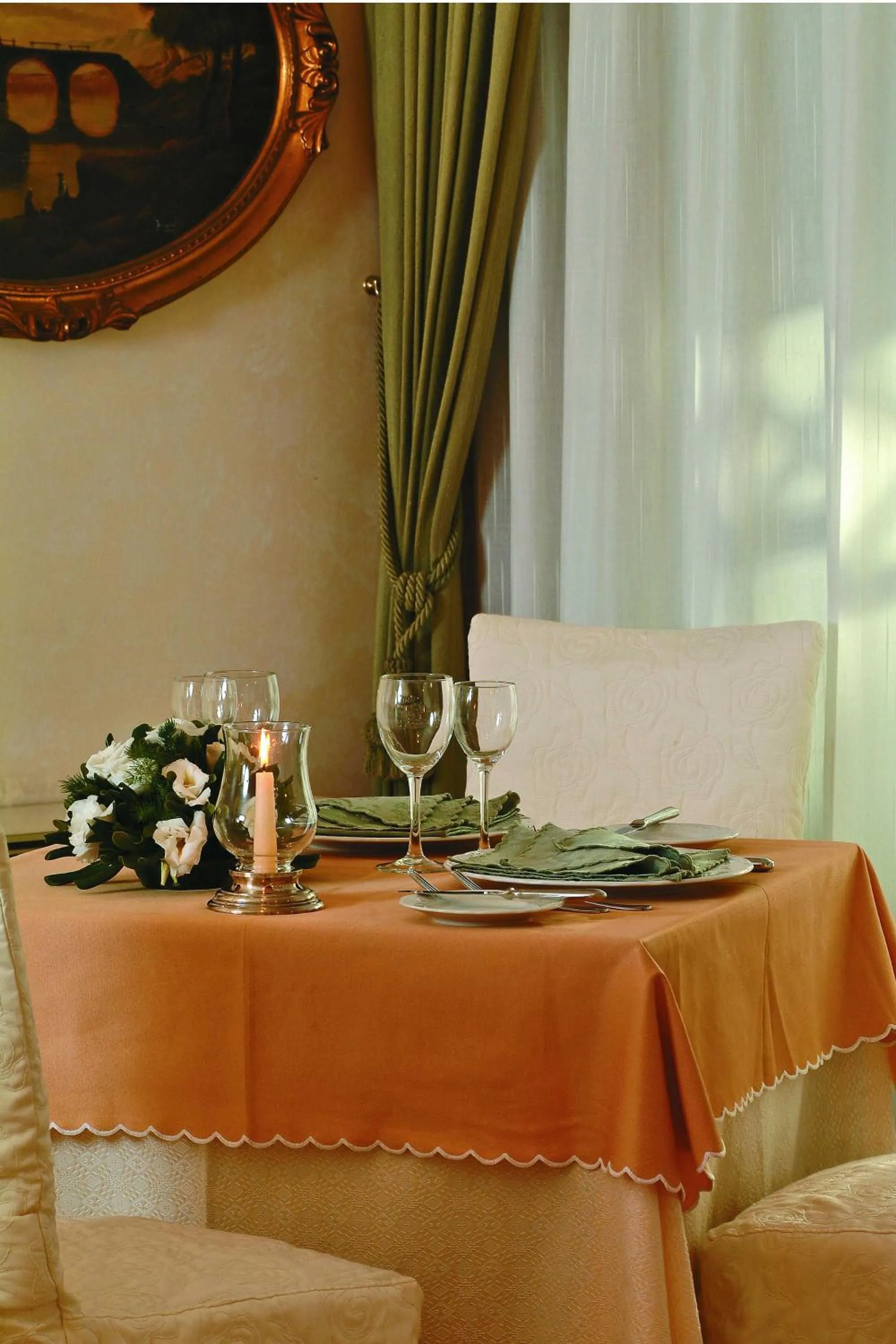 Restaurant/places to eat in Montespina Park Hotel