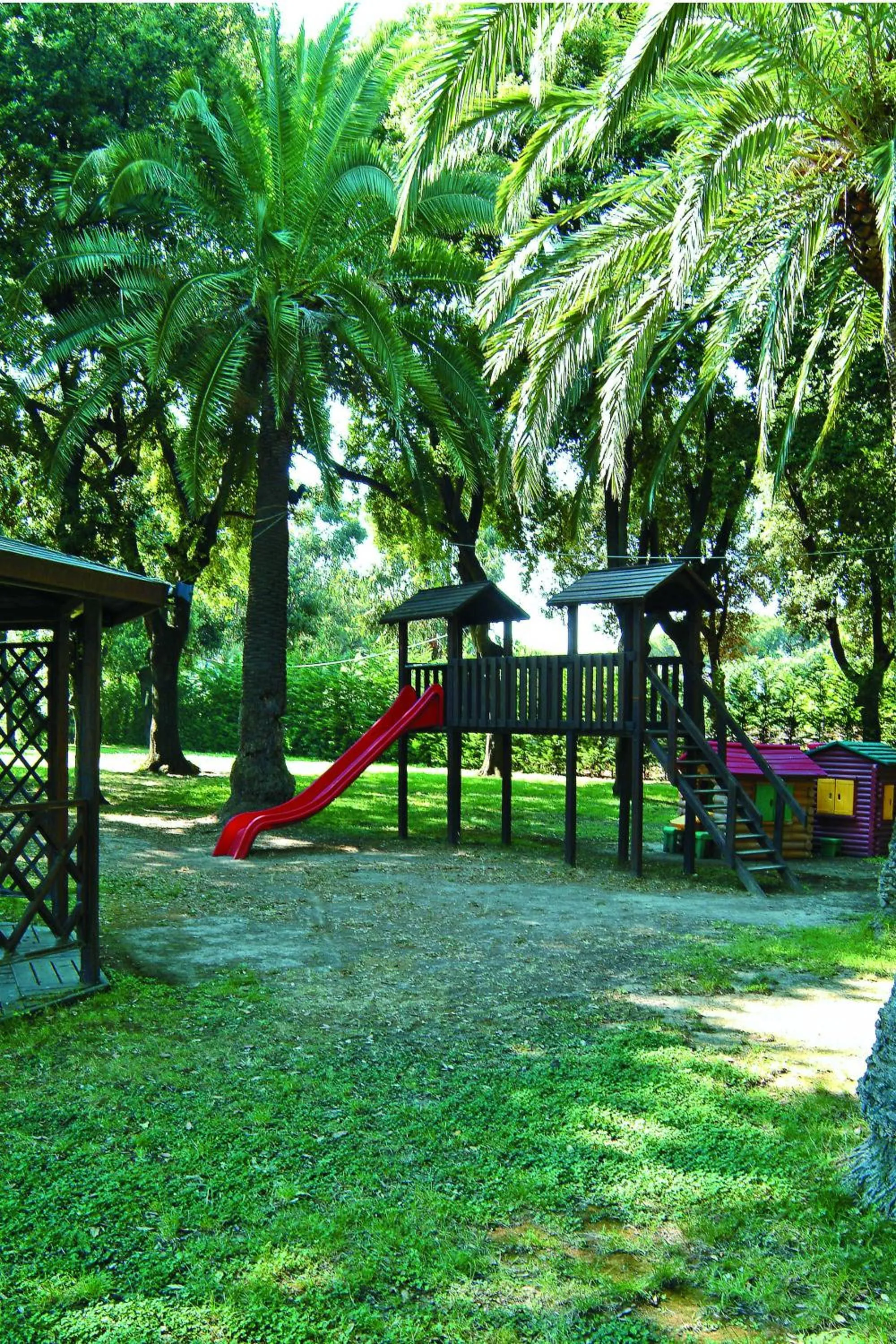 Children play ground in Montespina Park Hotel
