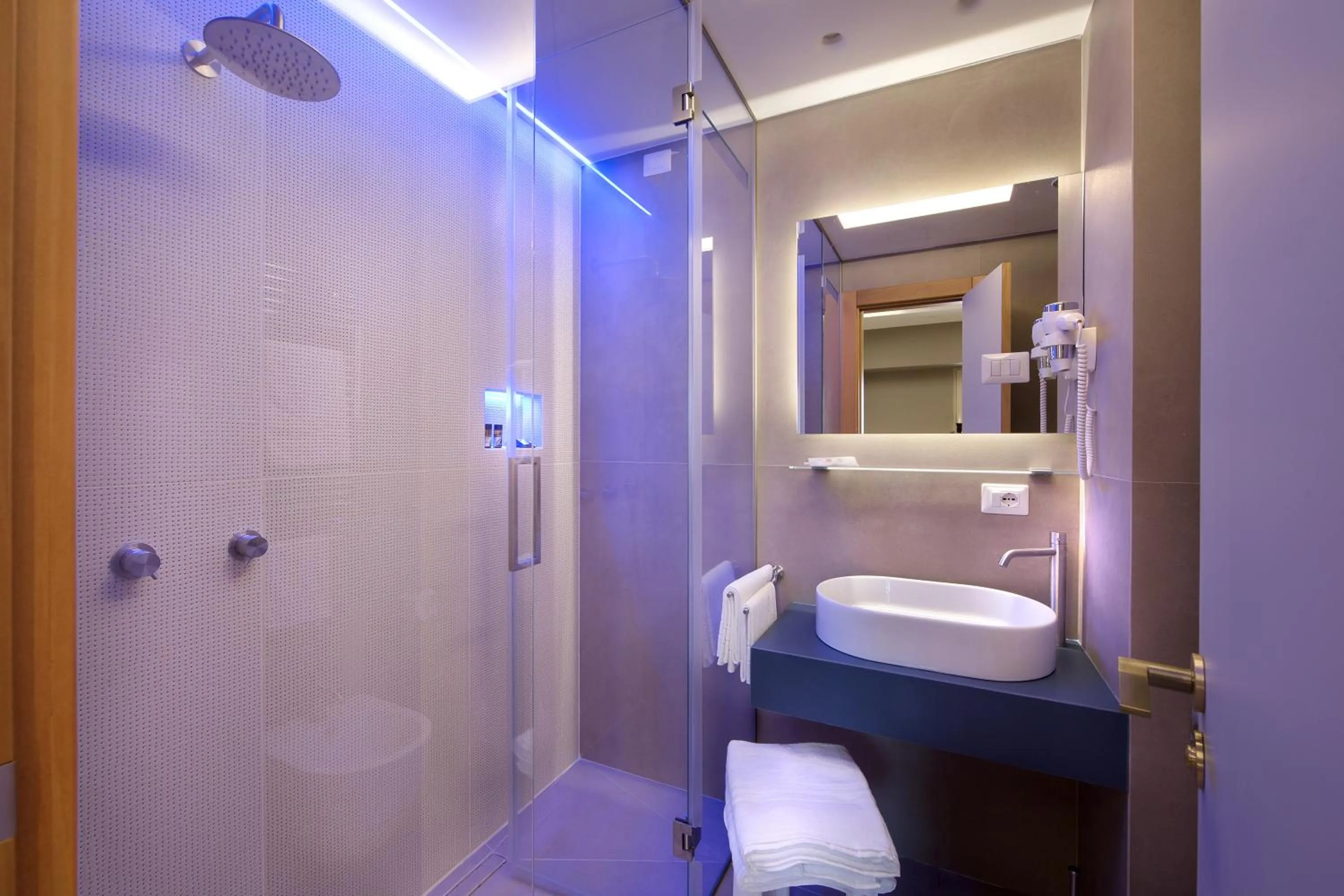 Bathroom in Montespina Park Hotel