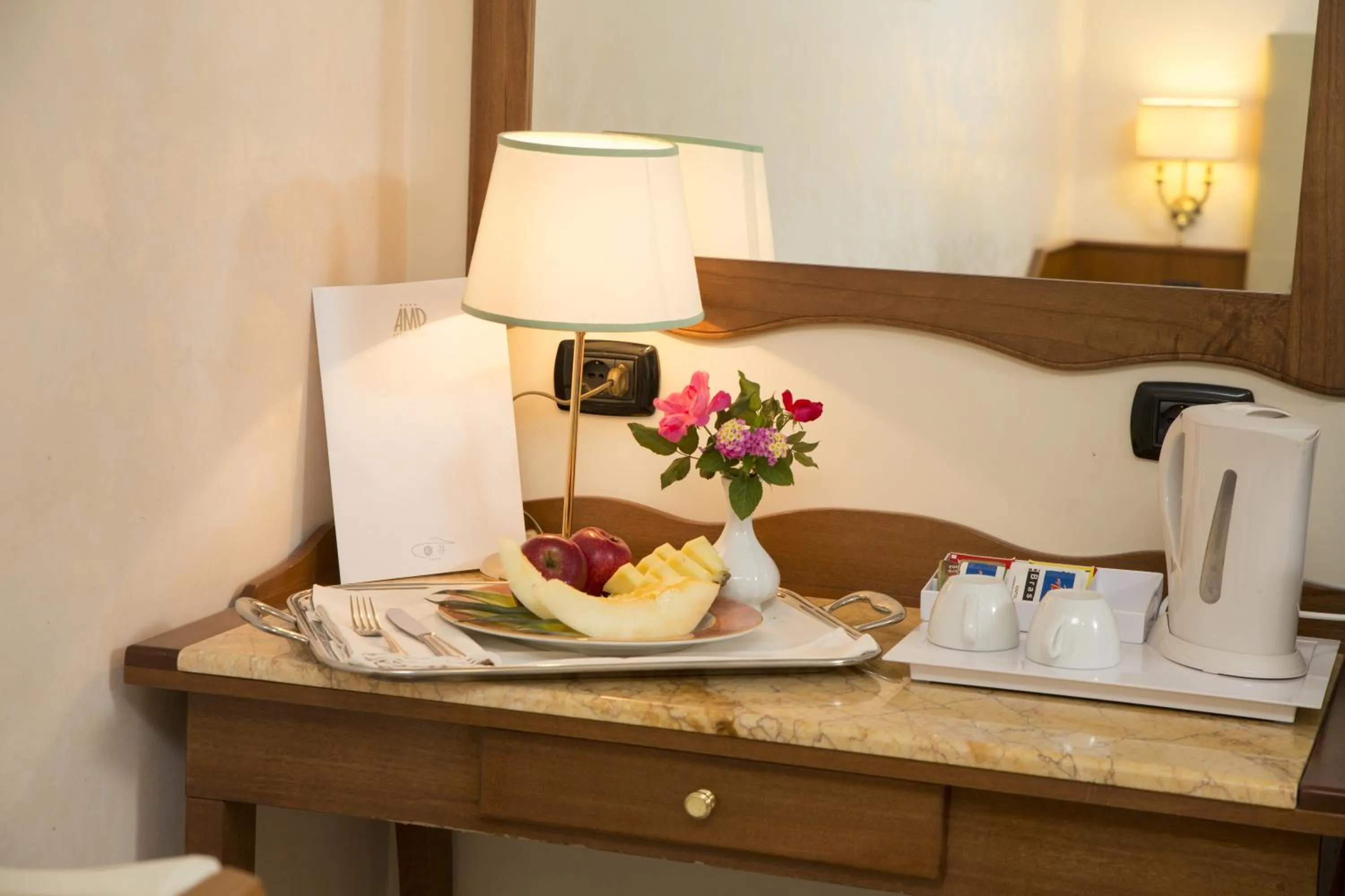 Food and drinks in Montespina Park Hotel