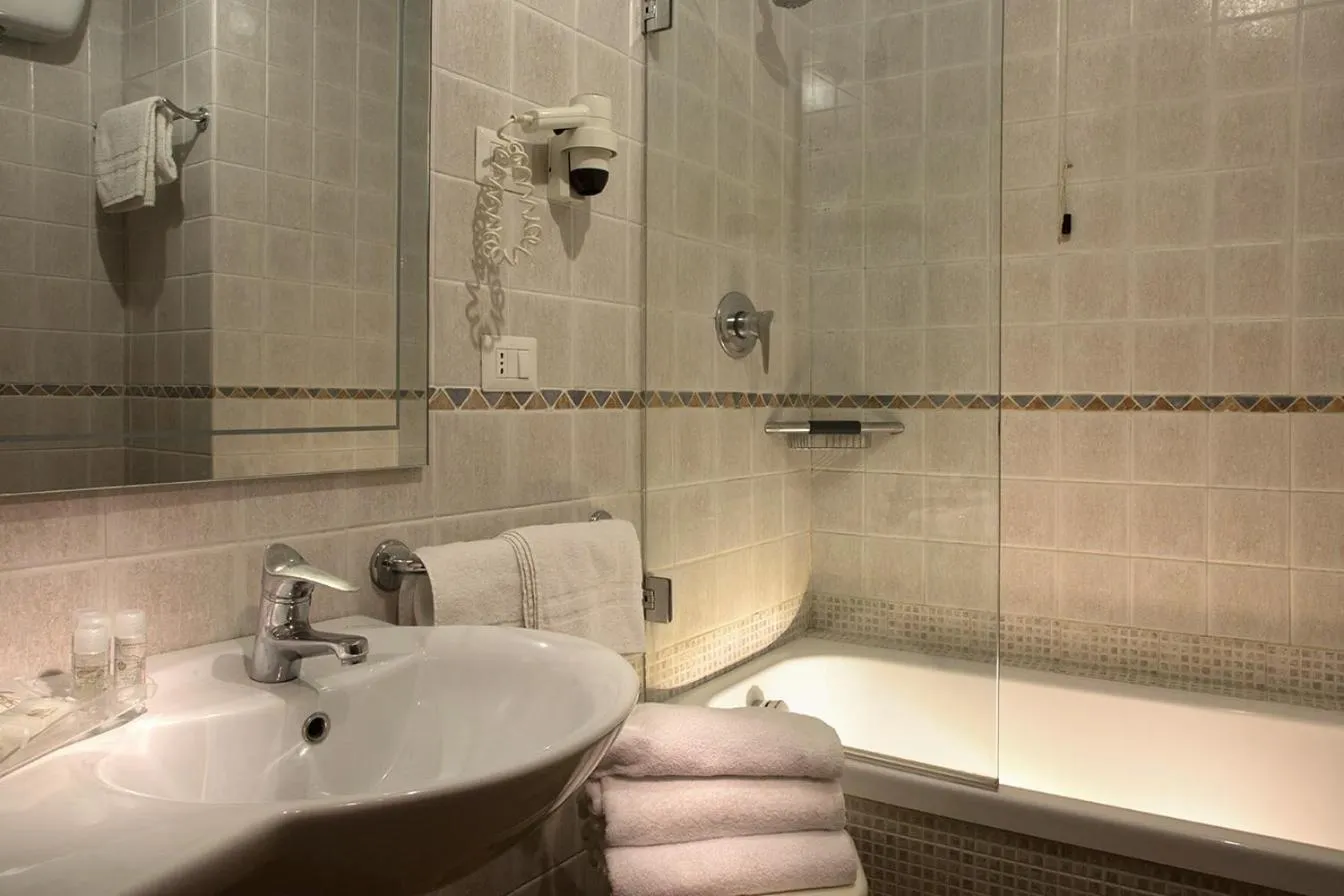 Bathroom in Montespina Park Hotel