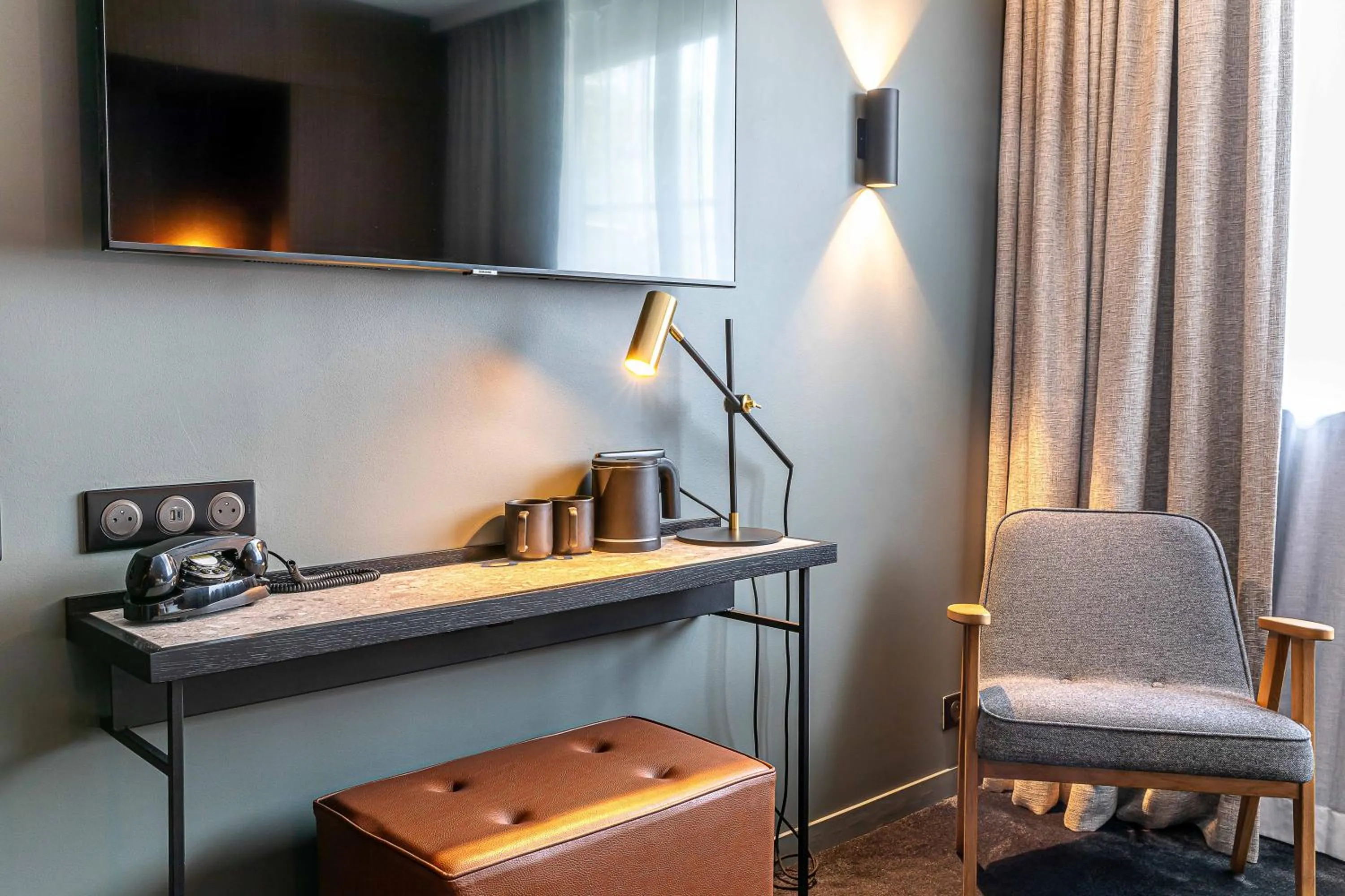 Seating area in Le Bellune Paris