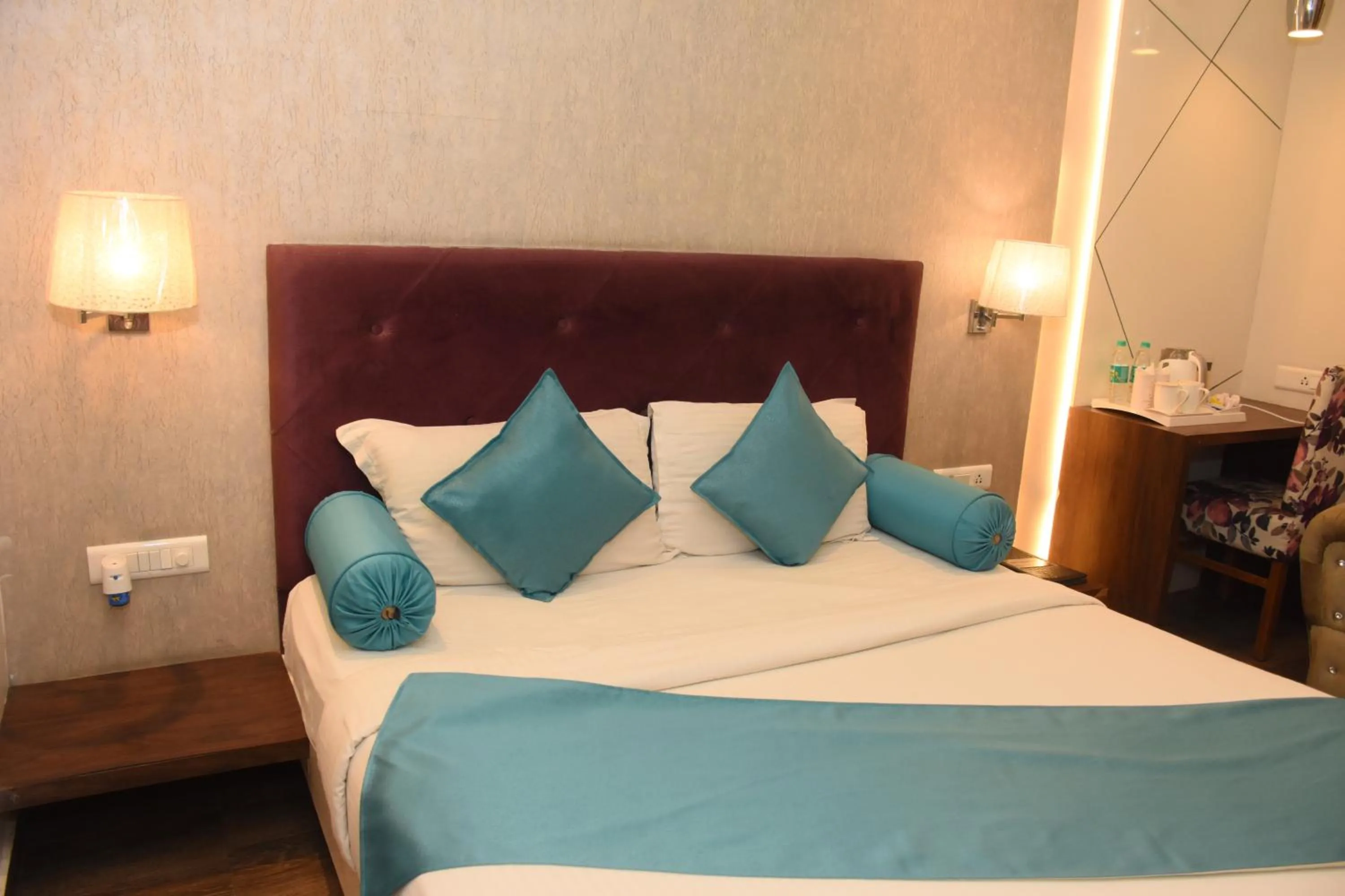 Bed in Hotel Gurveer Royal