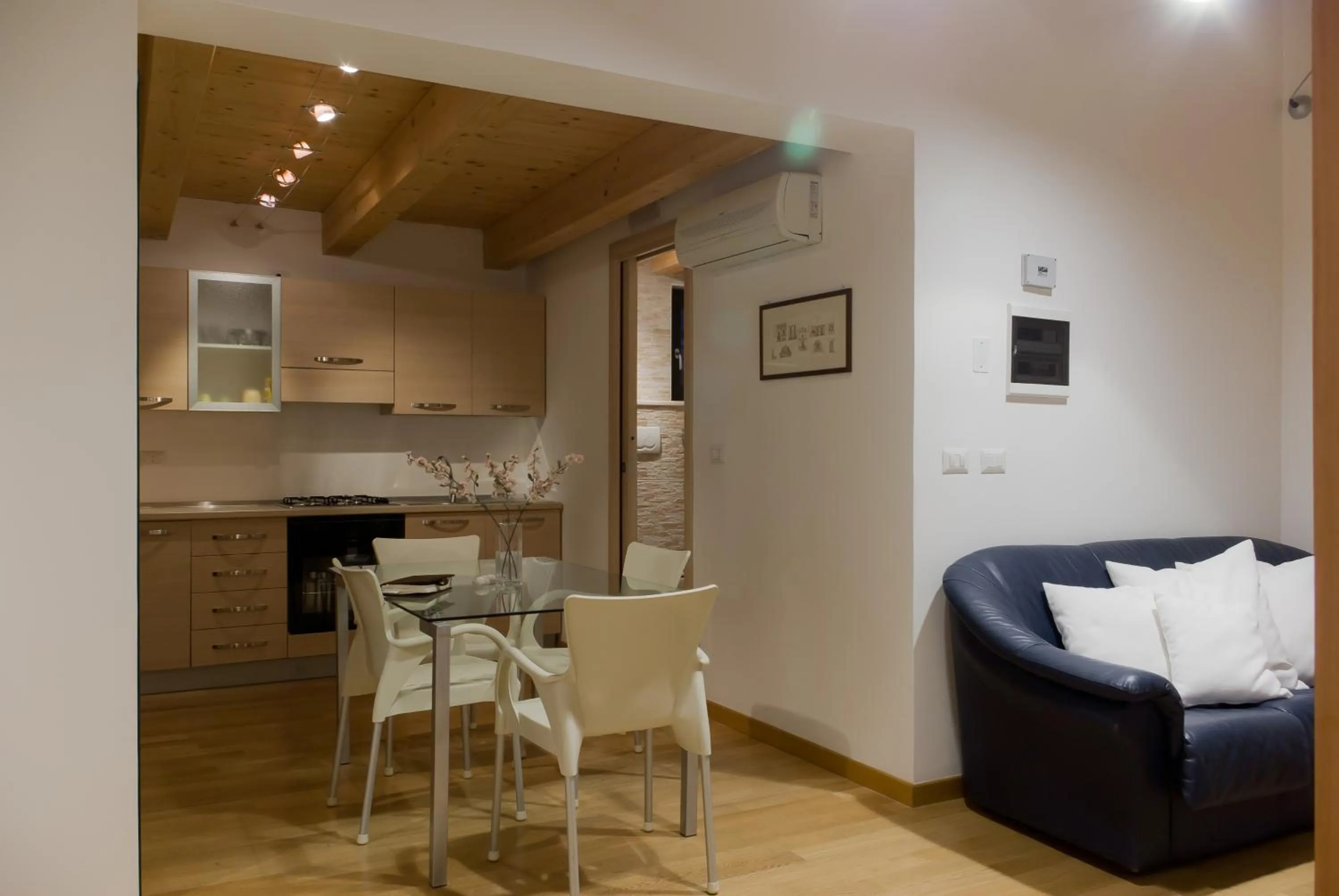 Dining area in Residenze Romano Ristorante & SPA albergo diffuso - WHITE