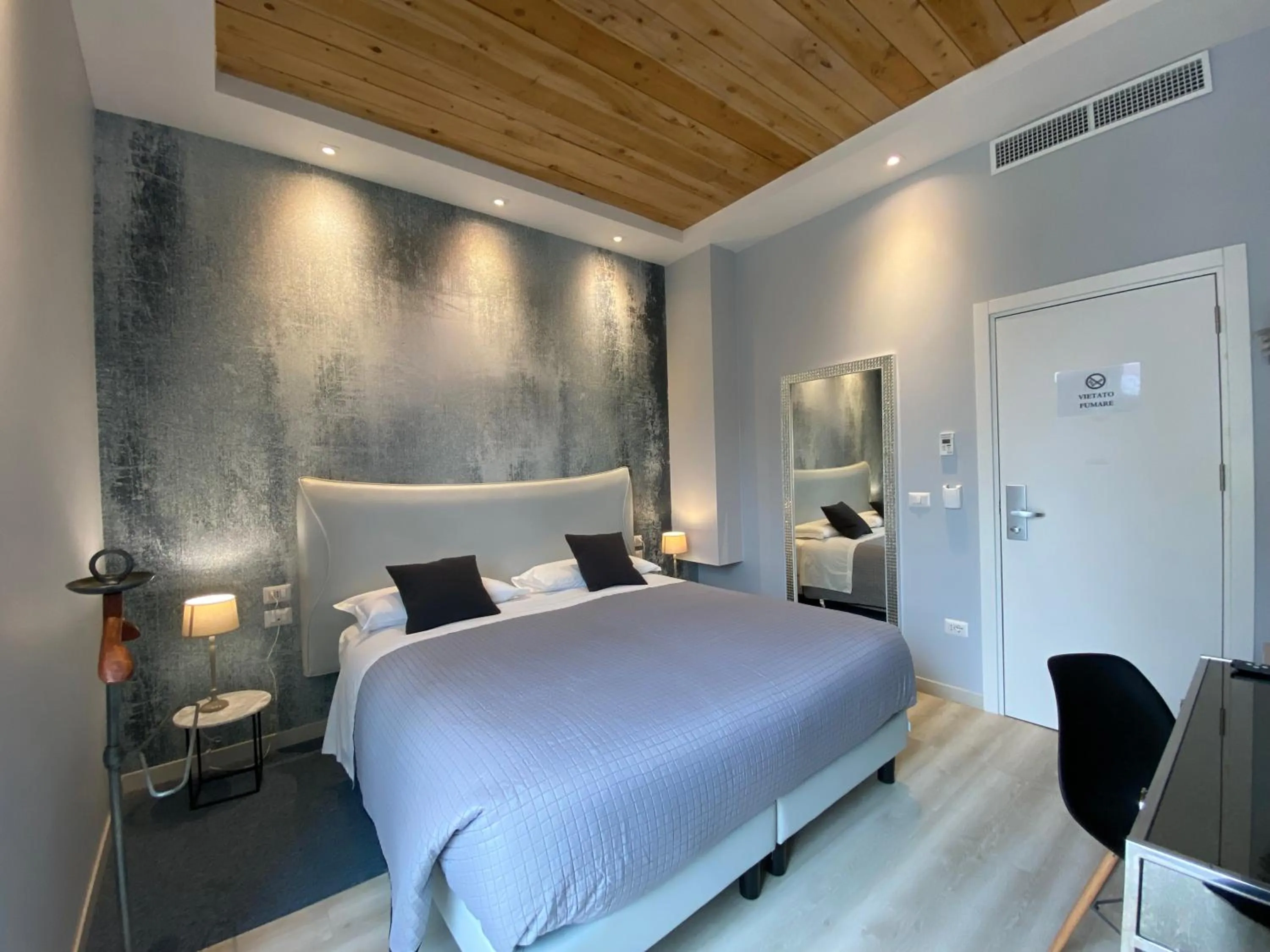 Bed in Residenze Romano Ristorante & SPA albergo diffuso - WHITE