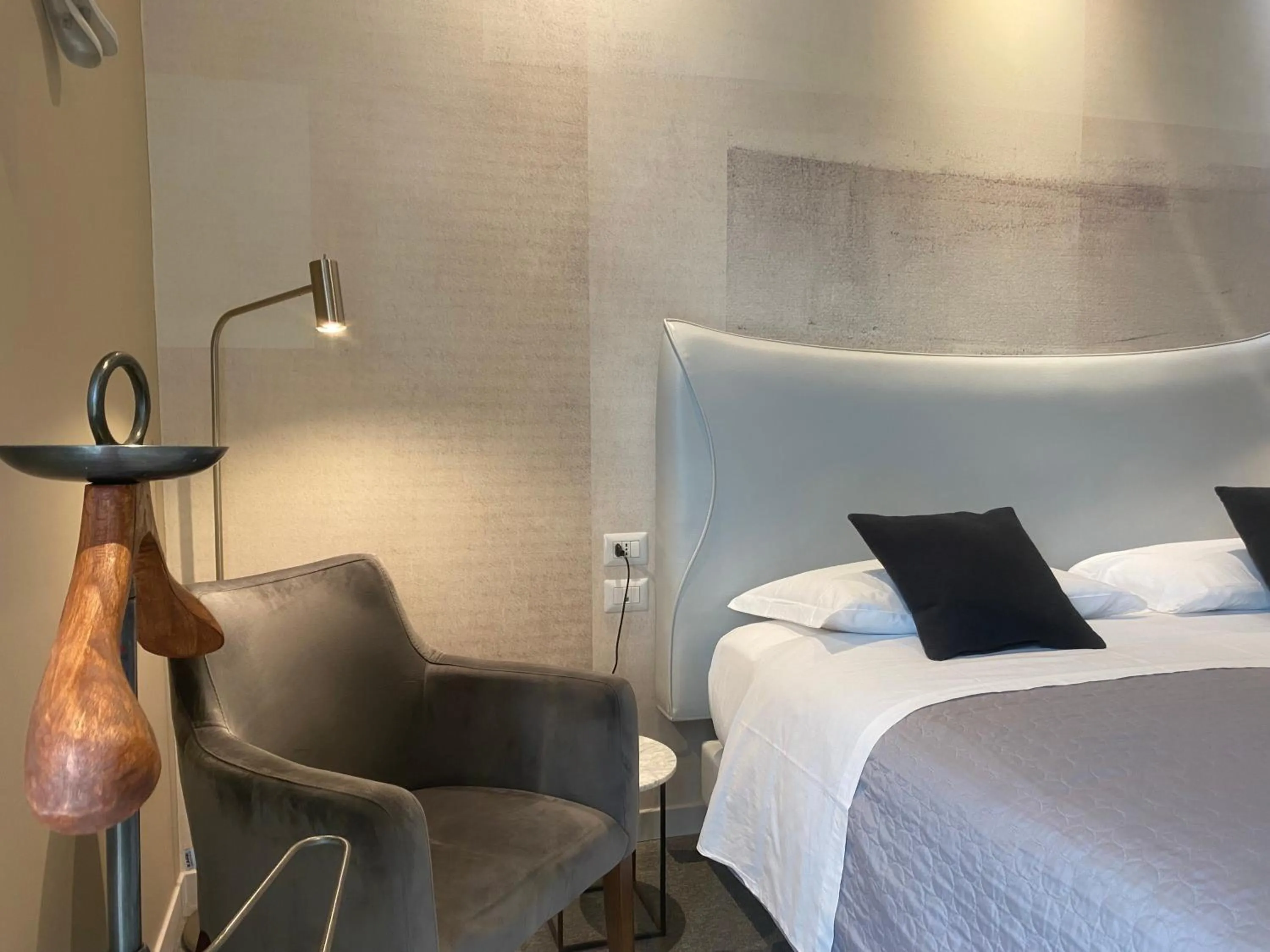 Bed in Residenze Romano Ristorante & SPA albergo diffuso - WHITE