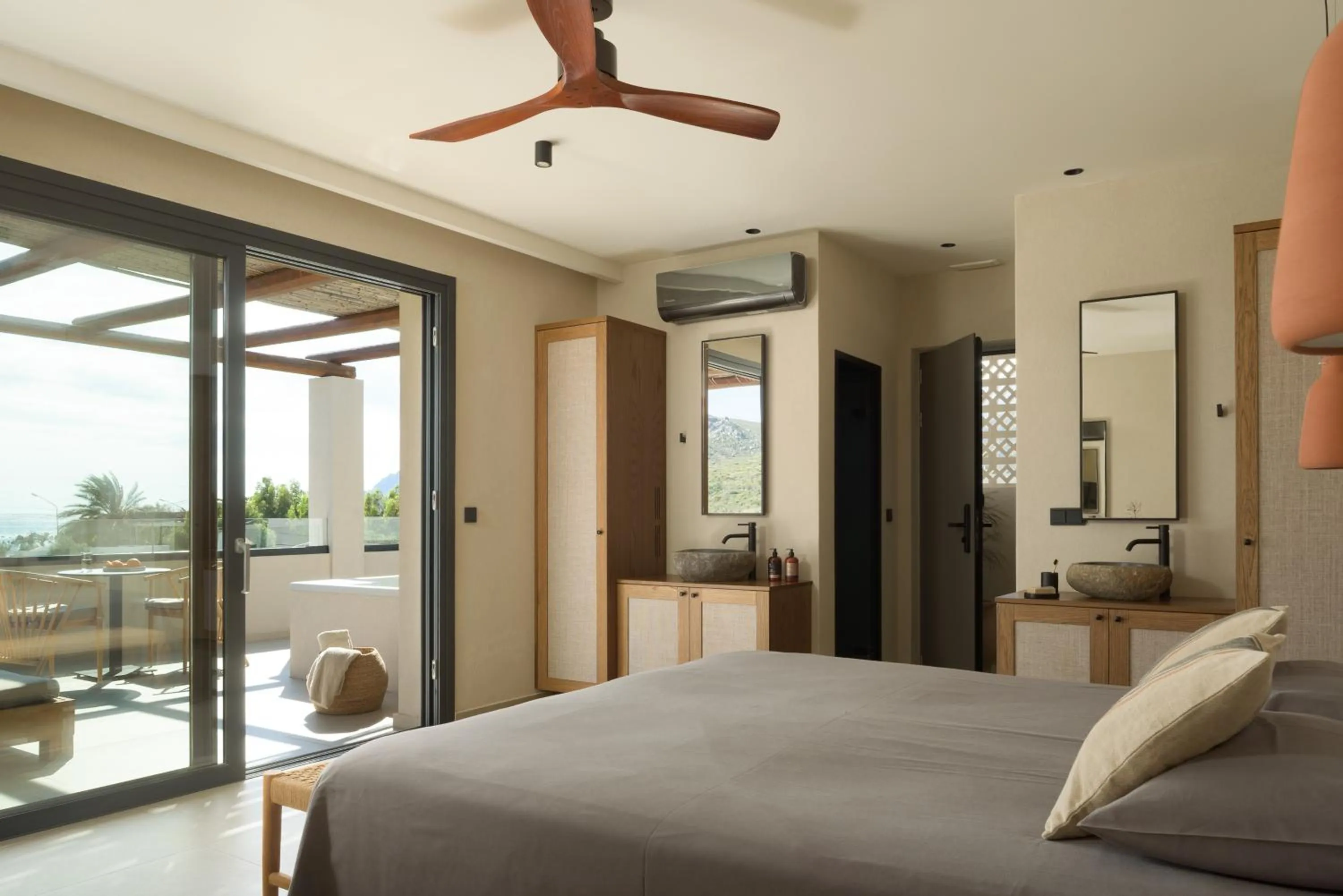 Photo of the whole room, Bed in KYMANI Boutique Hotel & Suites