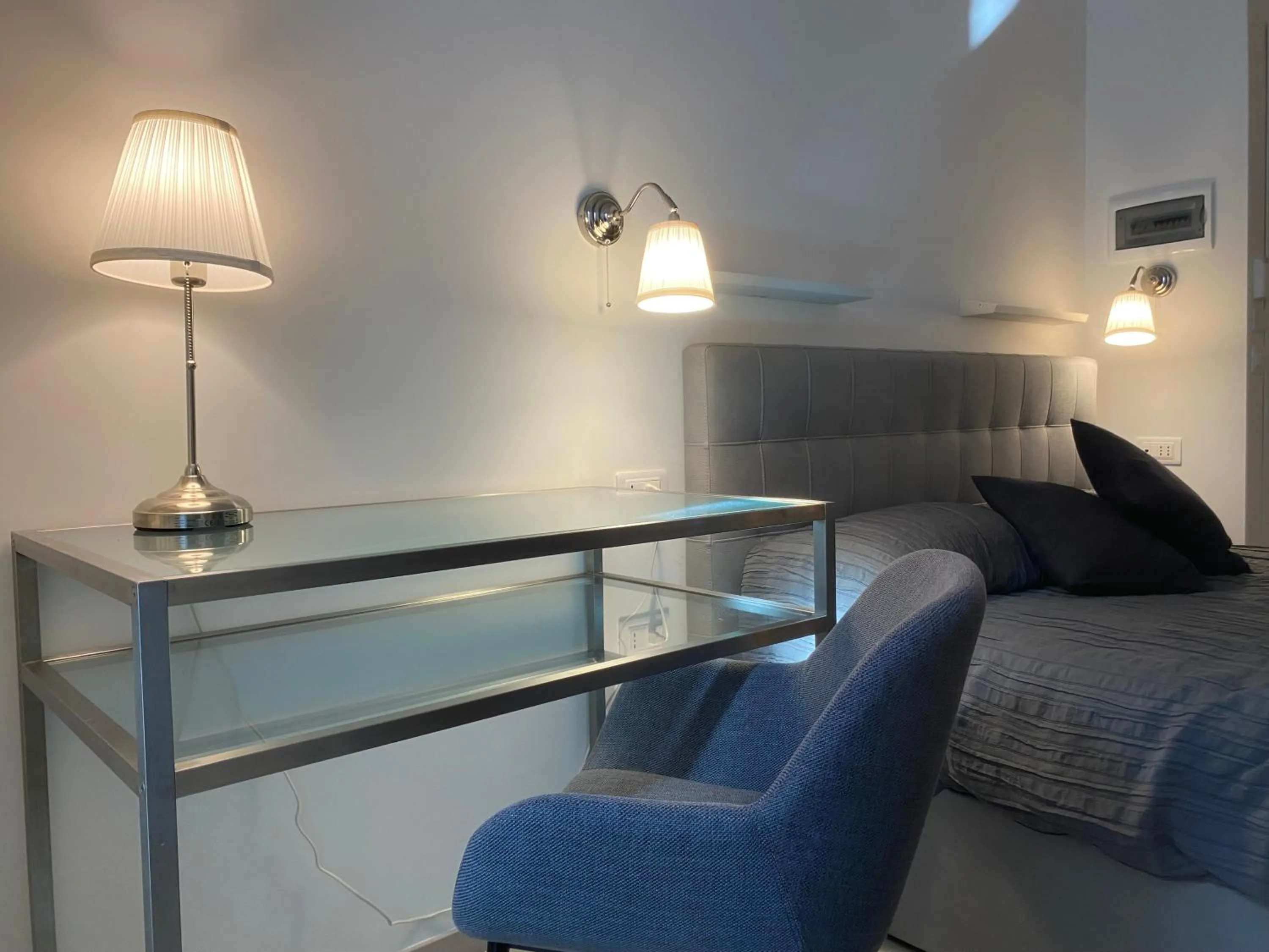 Seating area, Bed in Residenze Romano Ristorante & Spa - albergo diffuso - RED