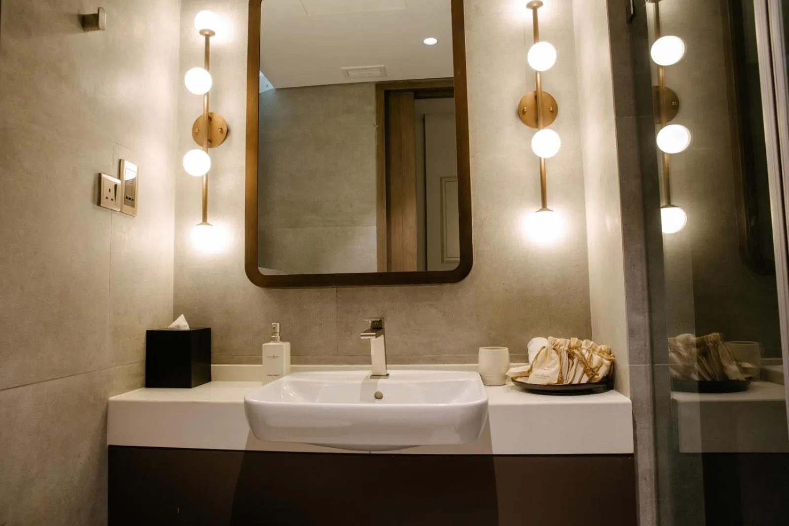 Bathroom in Crystal Sands Hikkaduwa