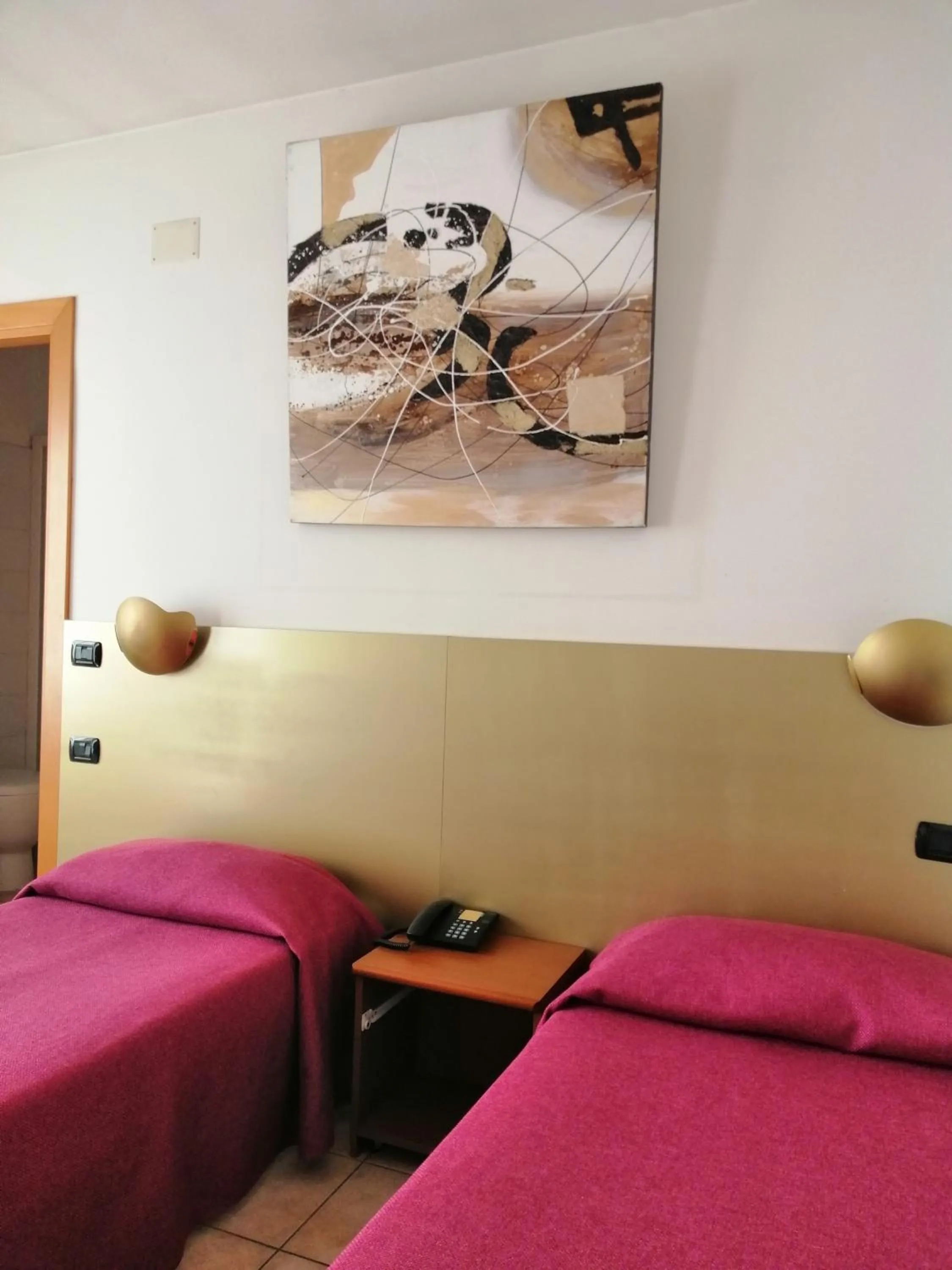 Bed in Ahr Hotel Villa Alighieri