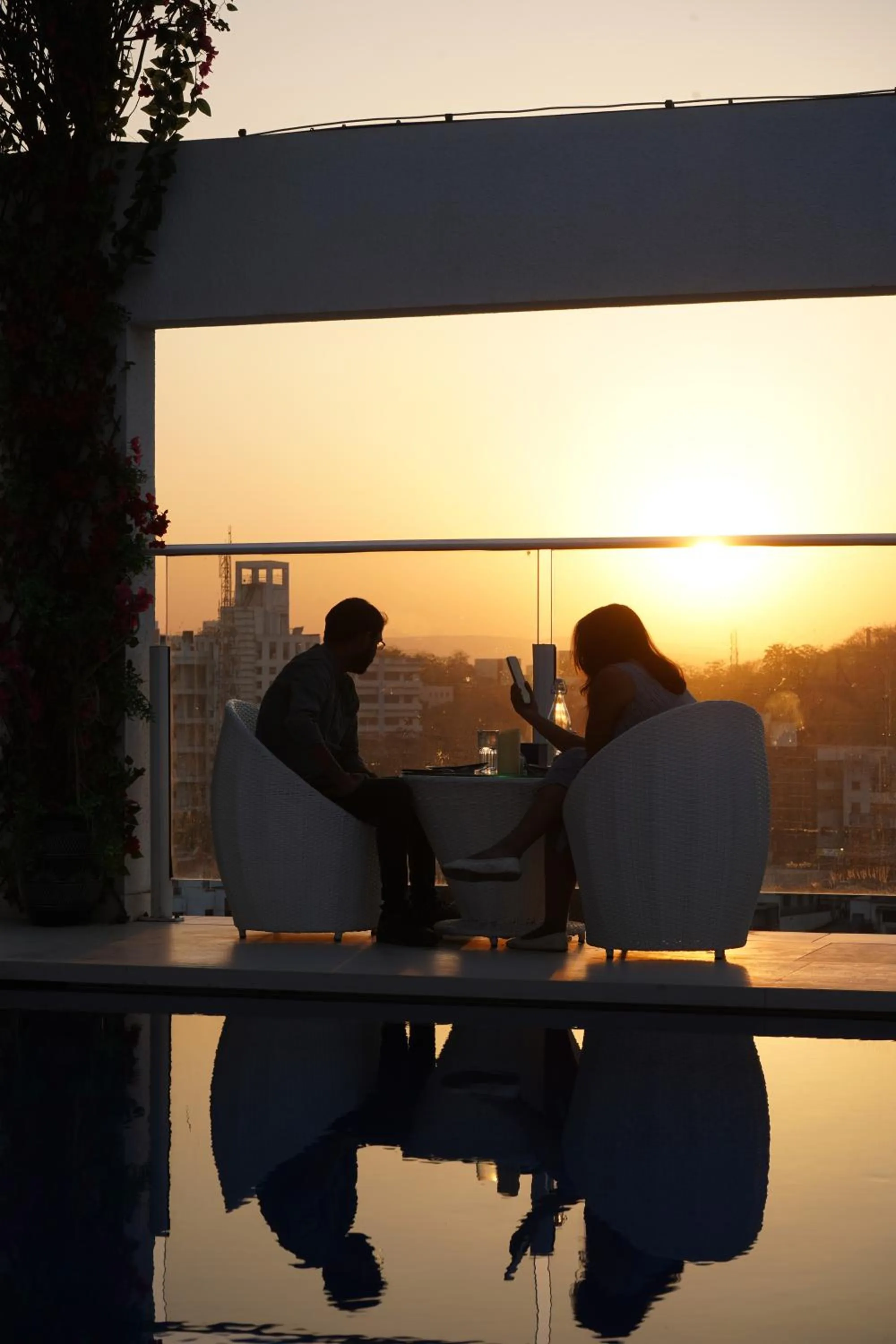 Restaurant/places to eat in Hilton Garden Inn Pune Hinjawadi