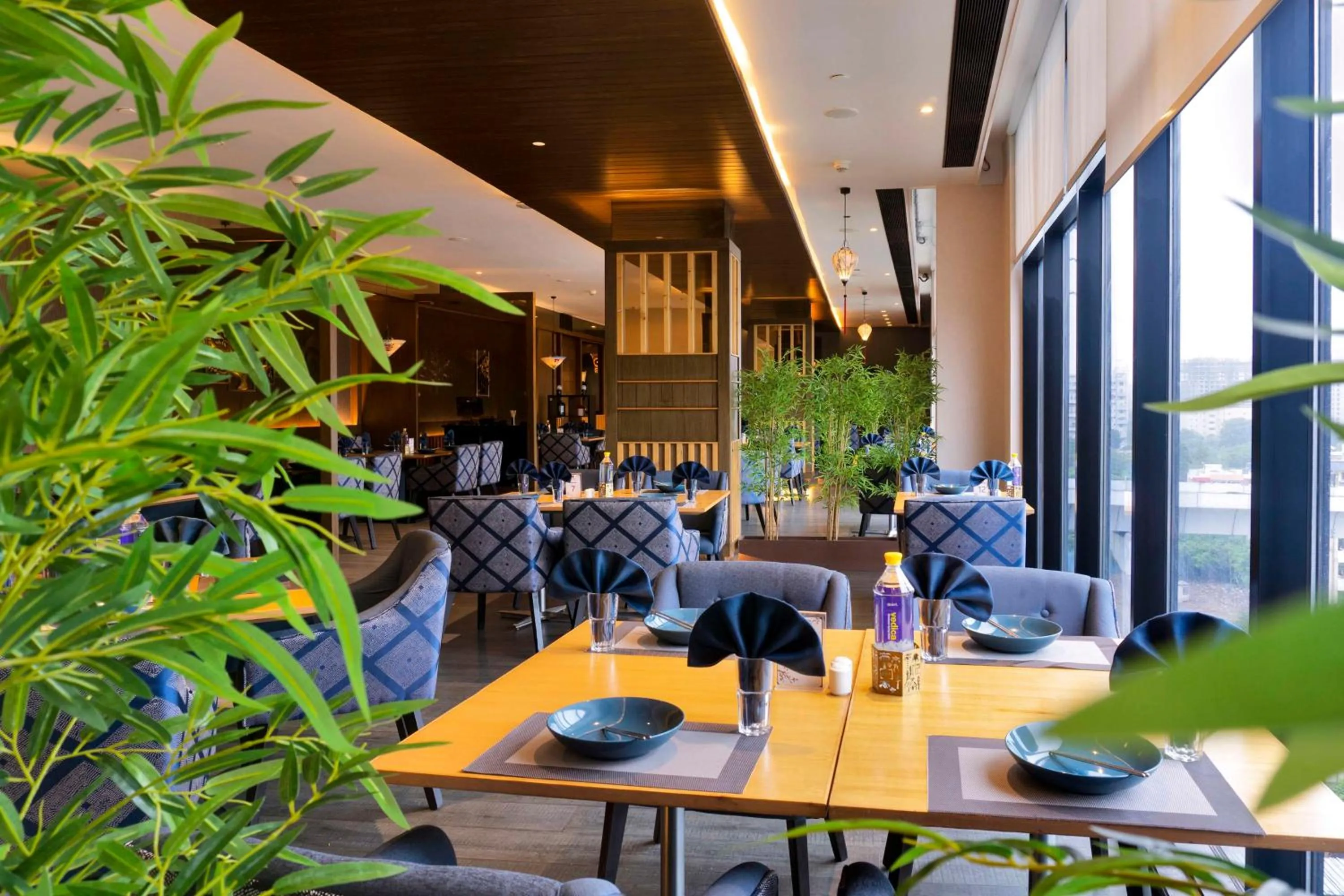 Restaurant/places to eat in Hilton Garden Inn Pune Hinjawadi