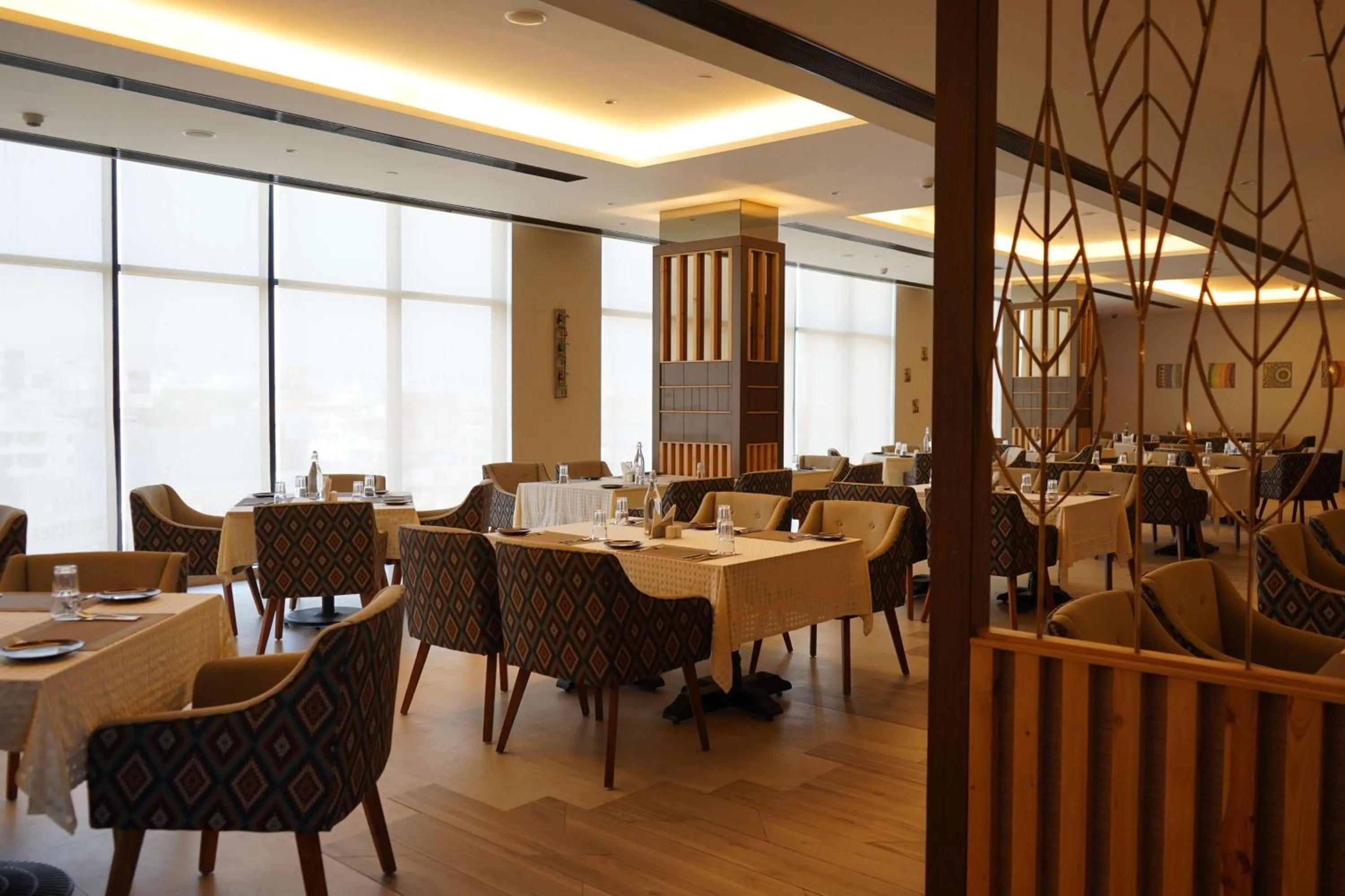 Restaurant/places to eat in Hilton Garden Inn Pune Hinjawadi