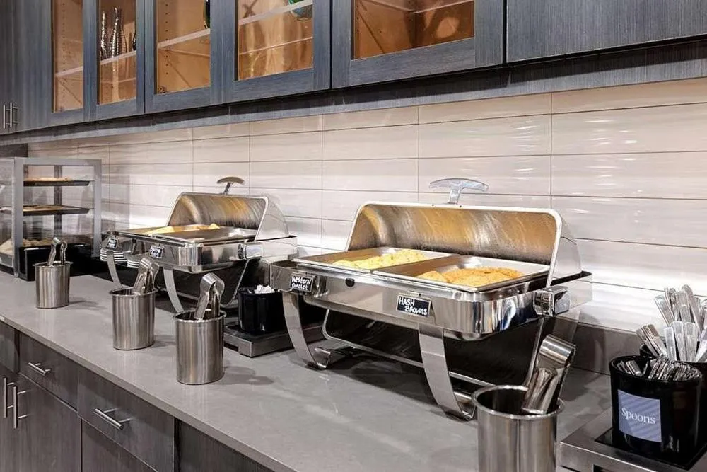 Food and drinks in Homewood Suites By Hilton Oklahoma City Quail Springs