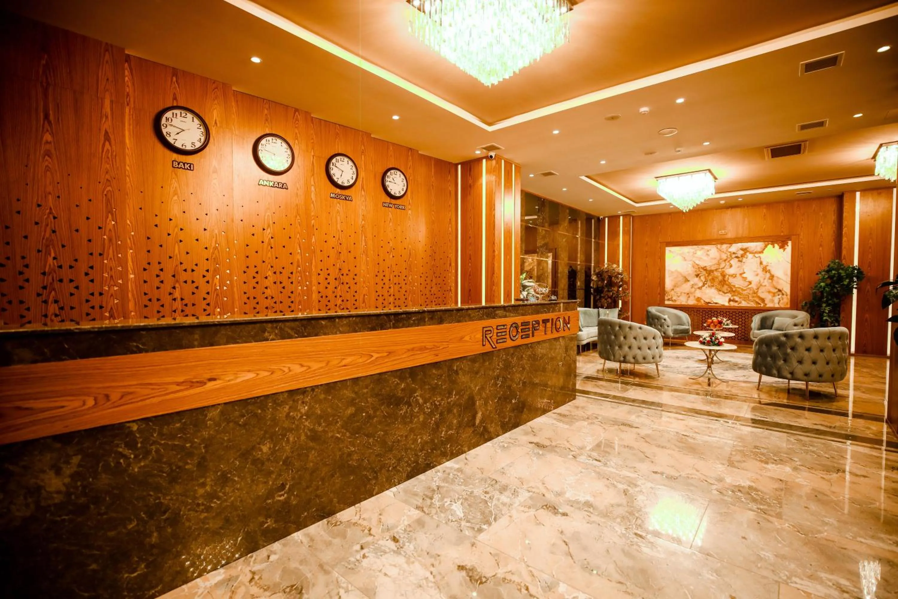 Lobby or reception in Regal Inn Badamdar Hotel