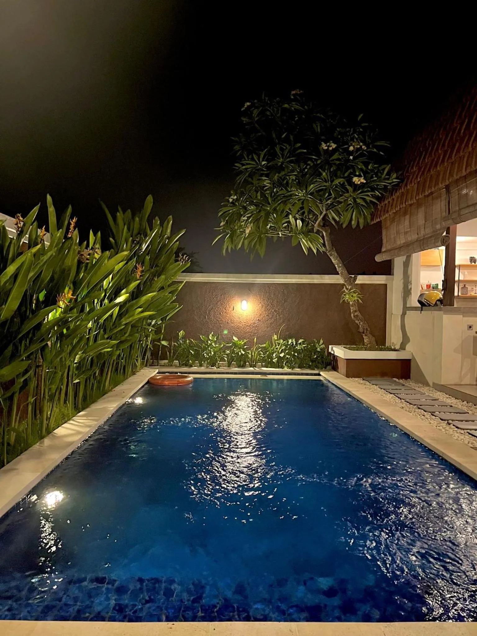 Bhumi Lovina Residence & Villa