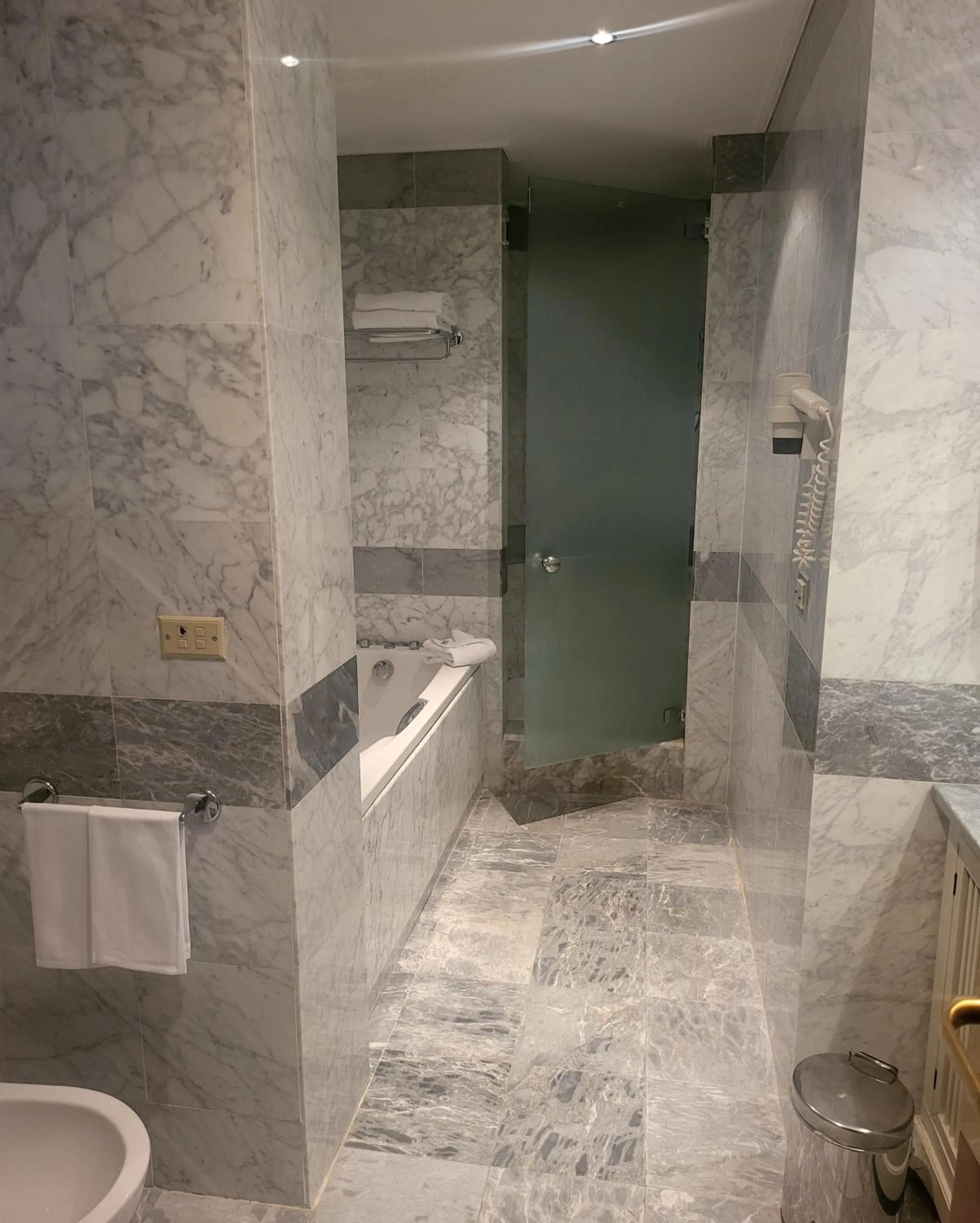 Tower Genova Airport - Hotel & Conference Center