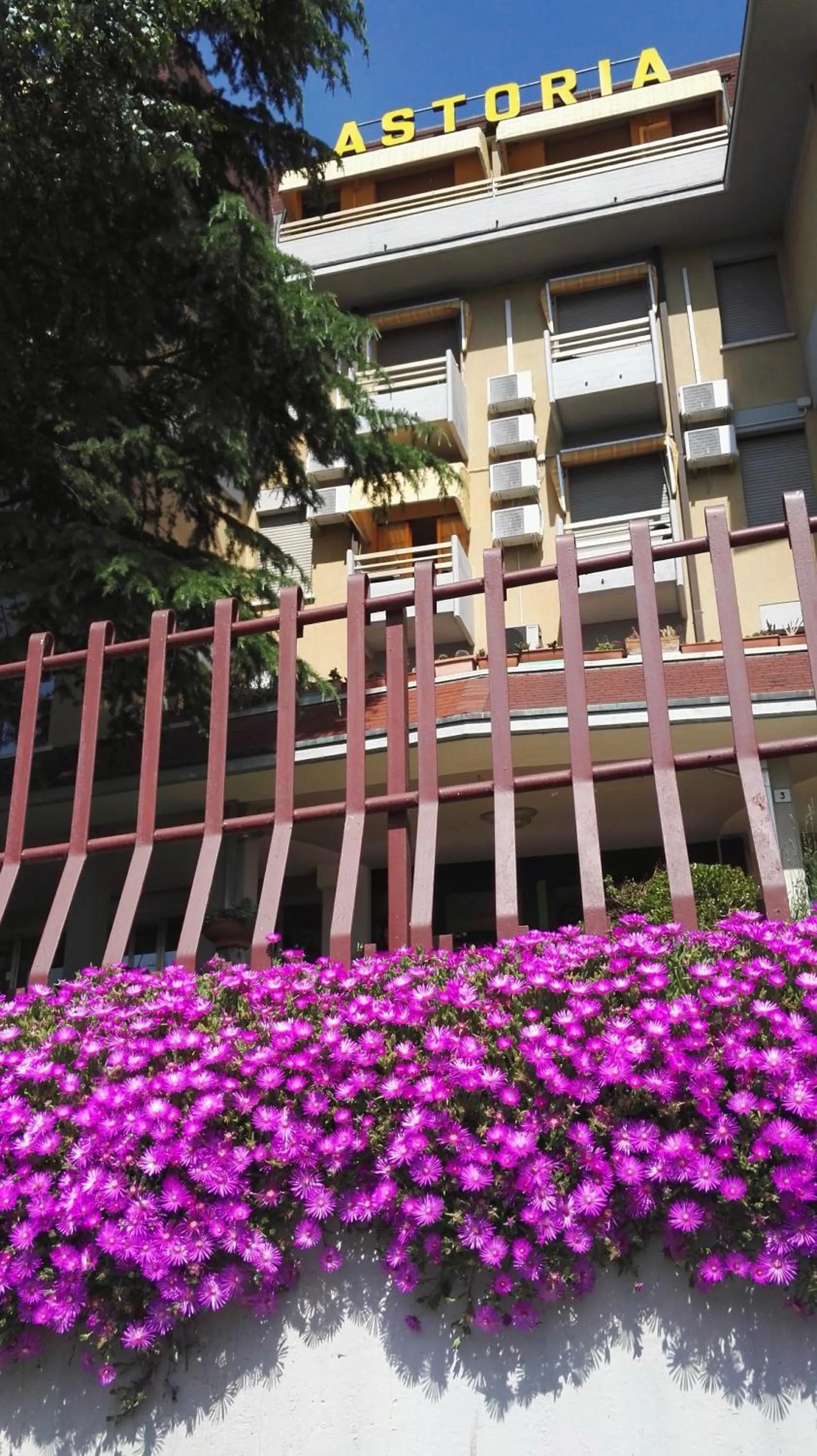 Property building in Hotel Astoria