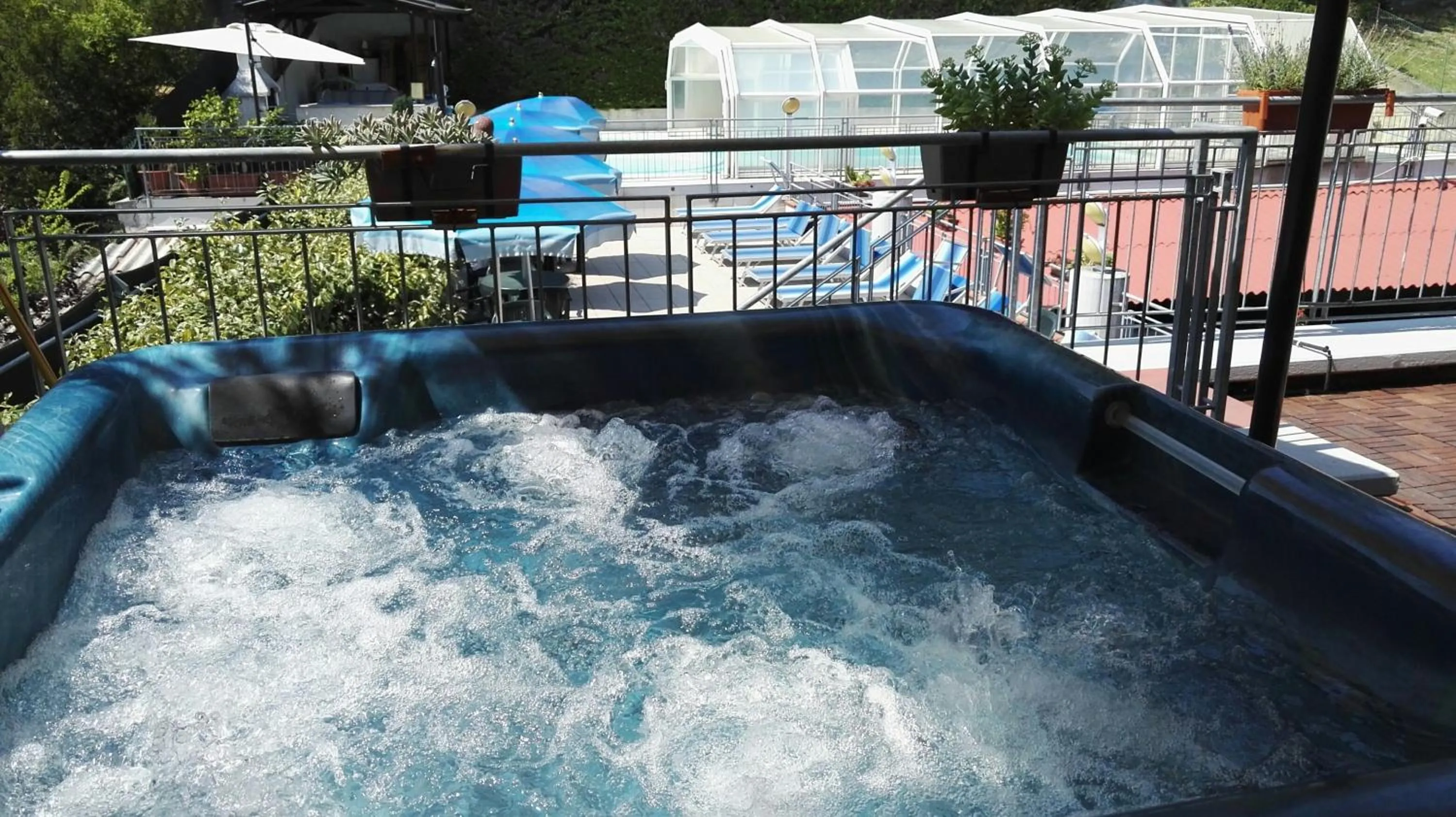 Hot Tub in Hotel Astoria