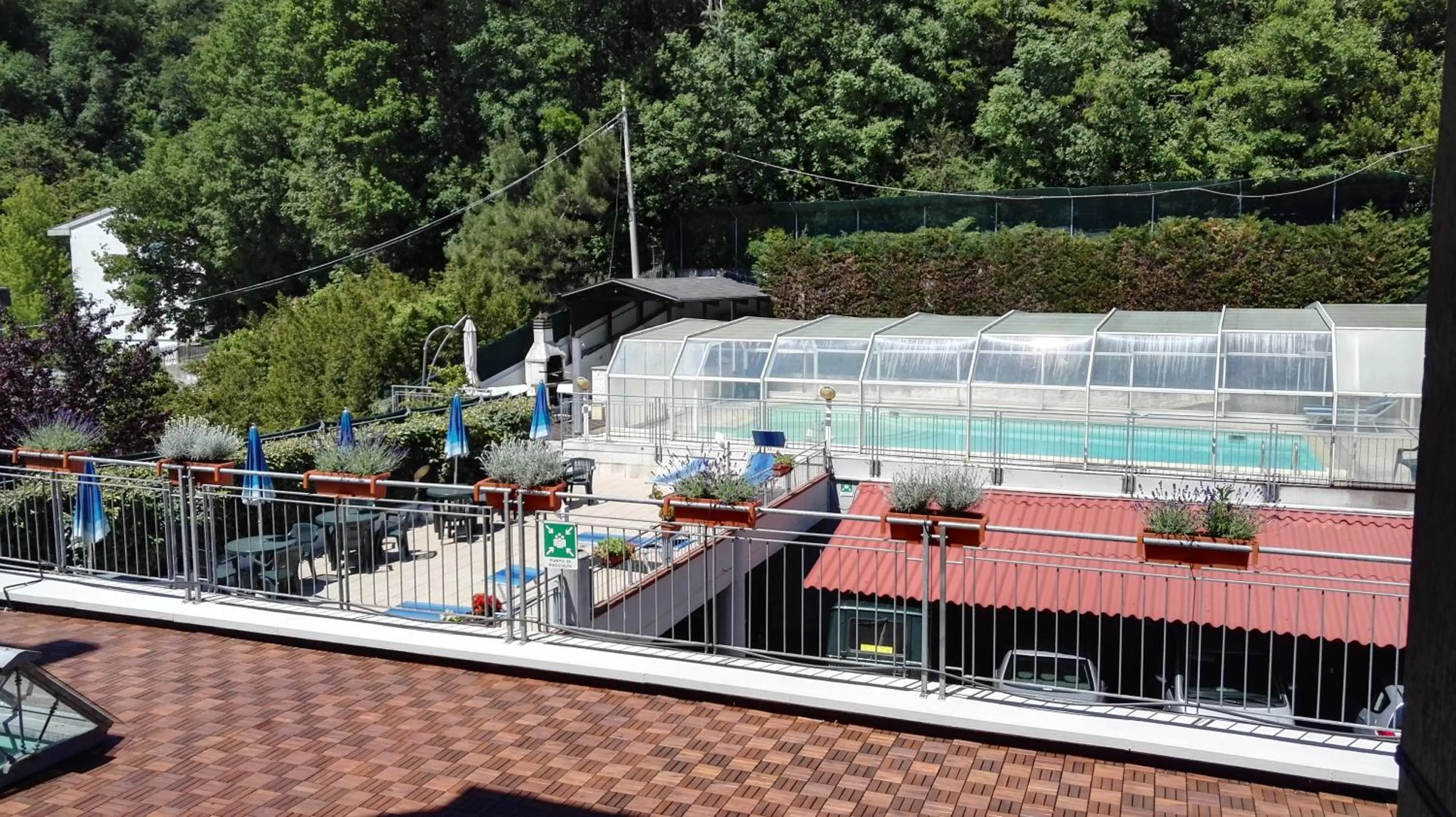 Swimming pool in Hotel Astoria