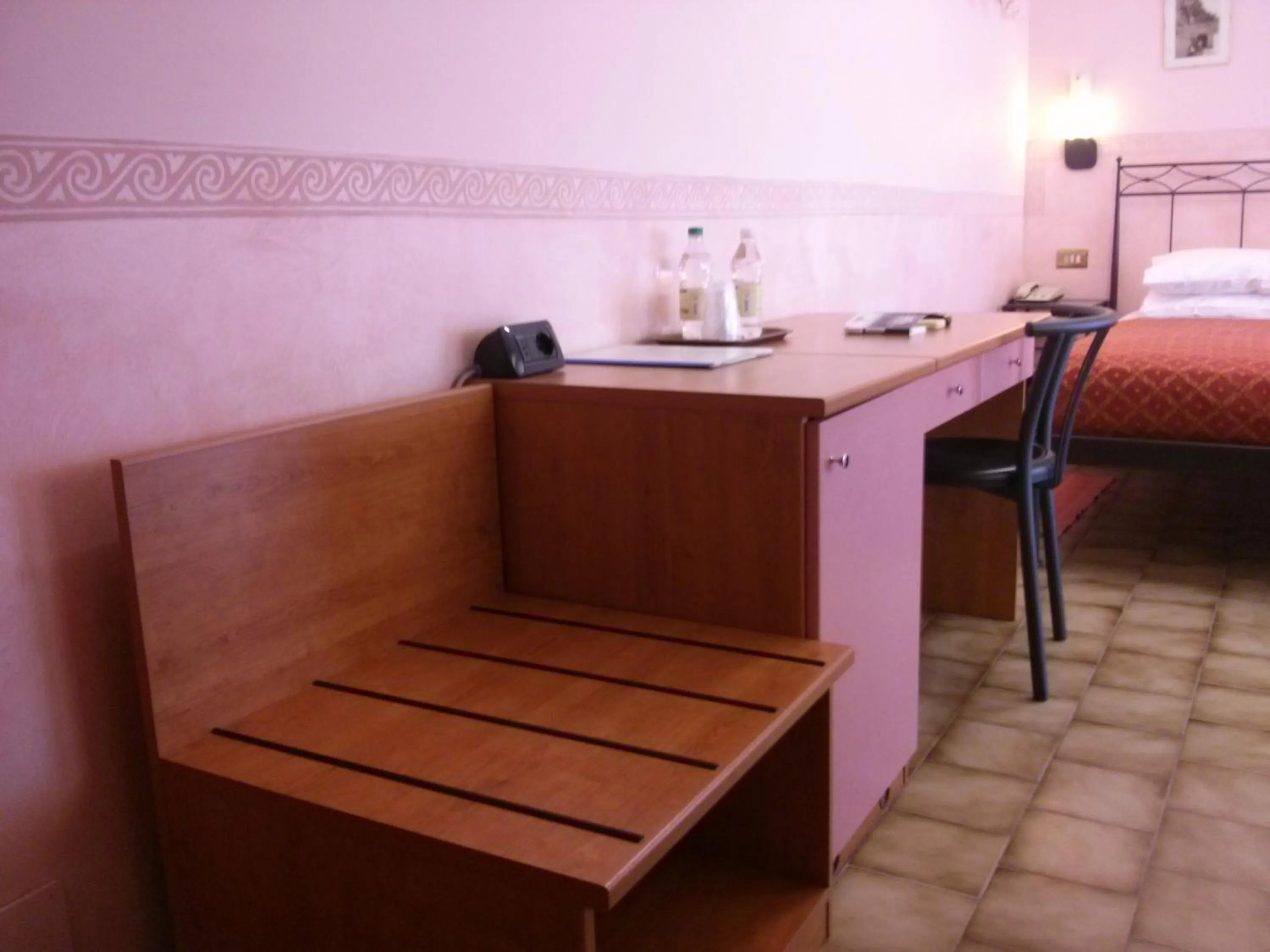 Bedroom, Bed in Hotel Astoria