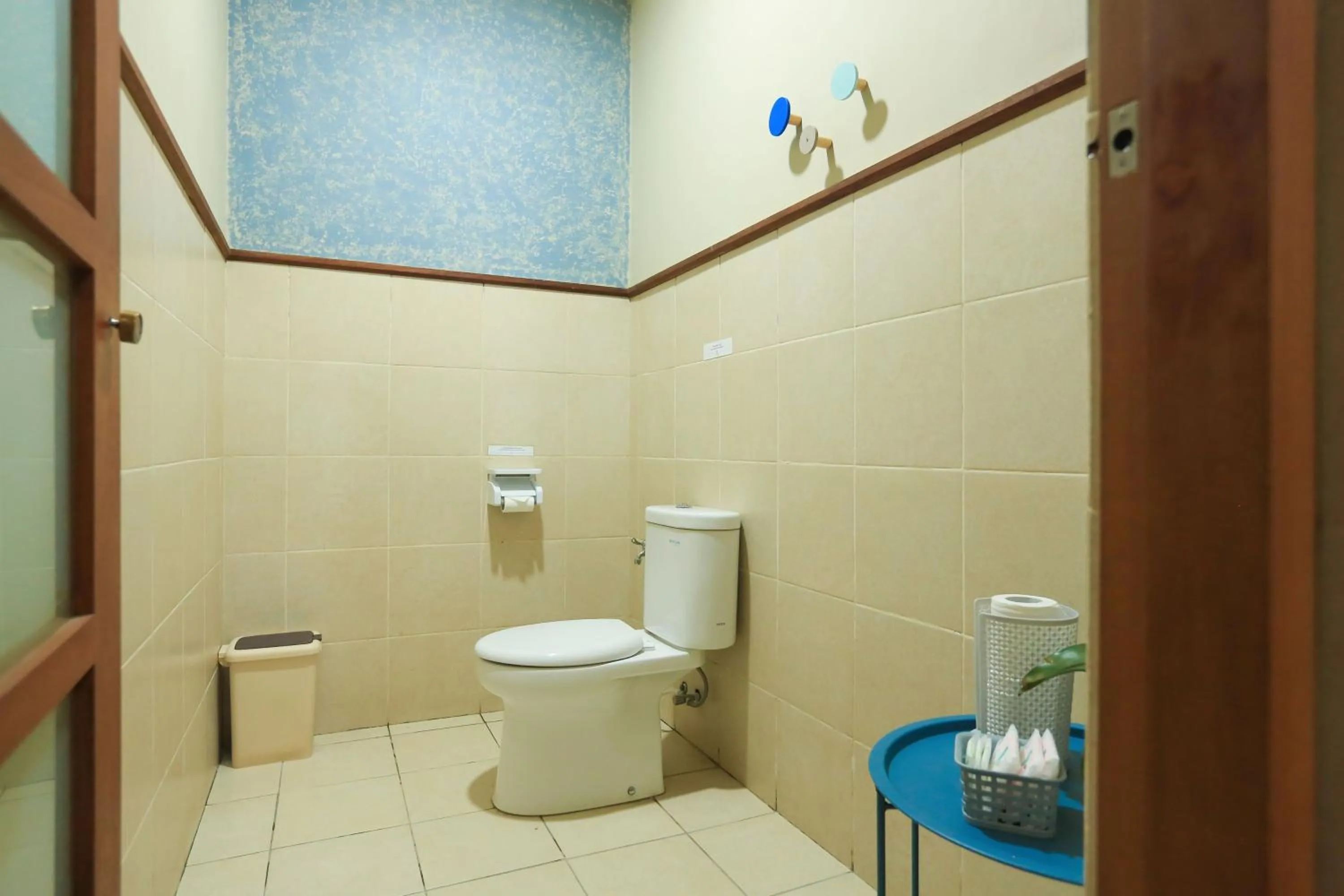 Toilet in Damar Toba