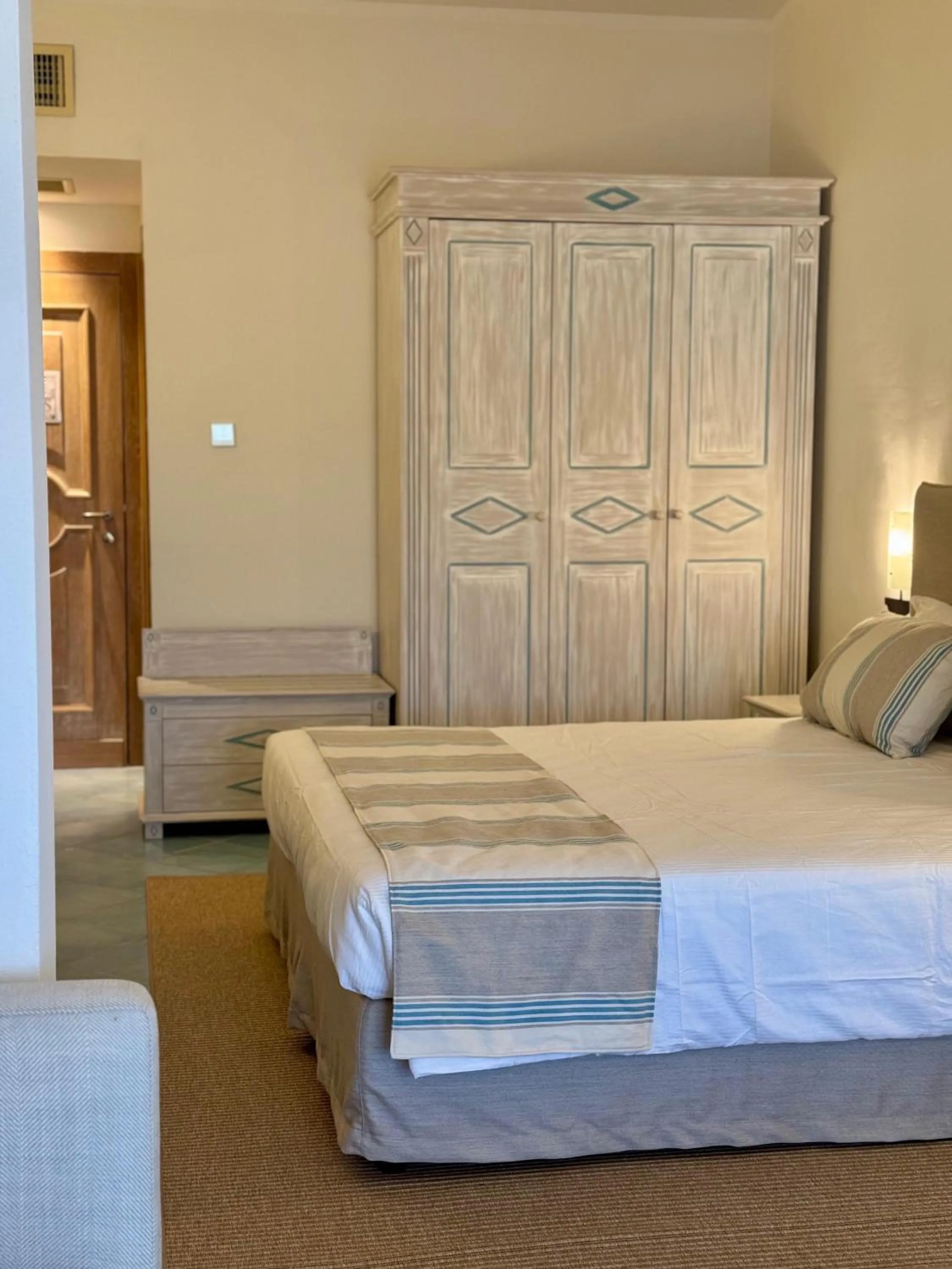 Bedroom, Bed in Hotel Sa Pedra