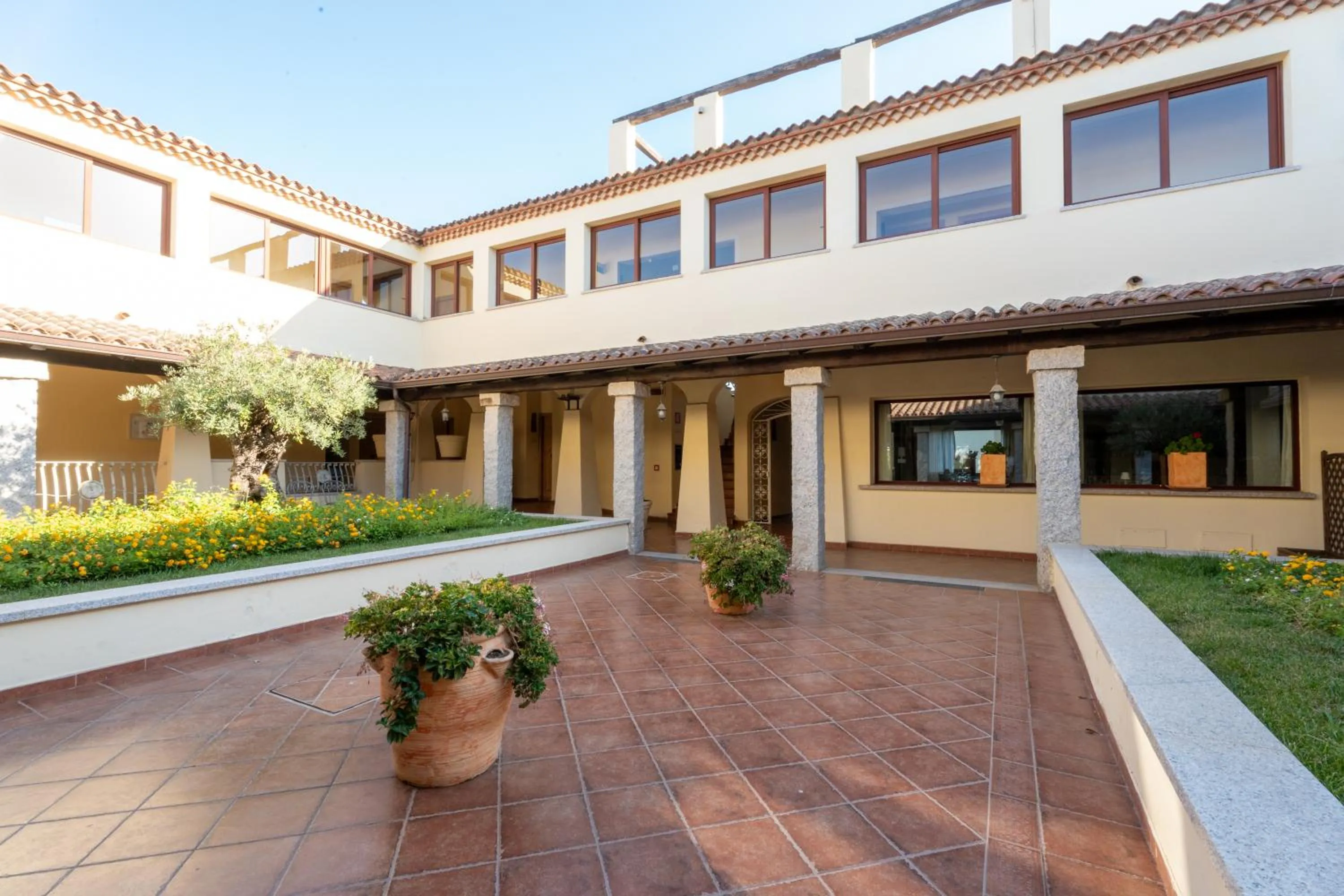Patio in Hotel Sa Pedra