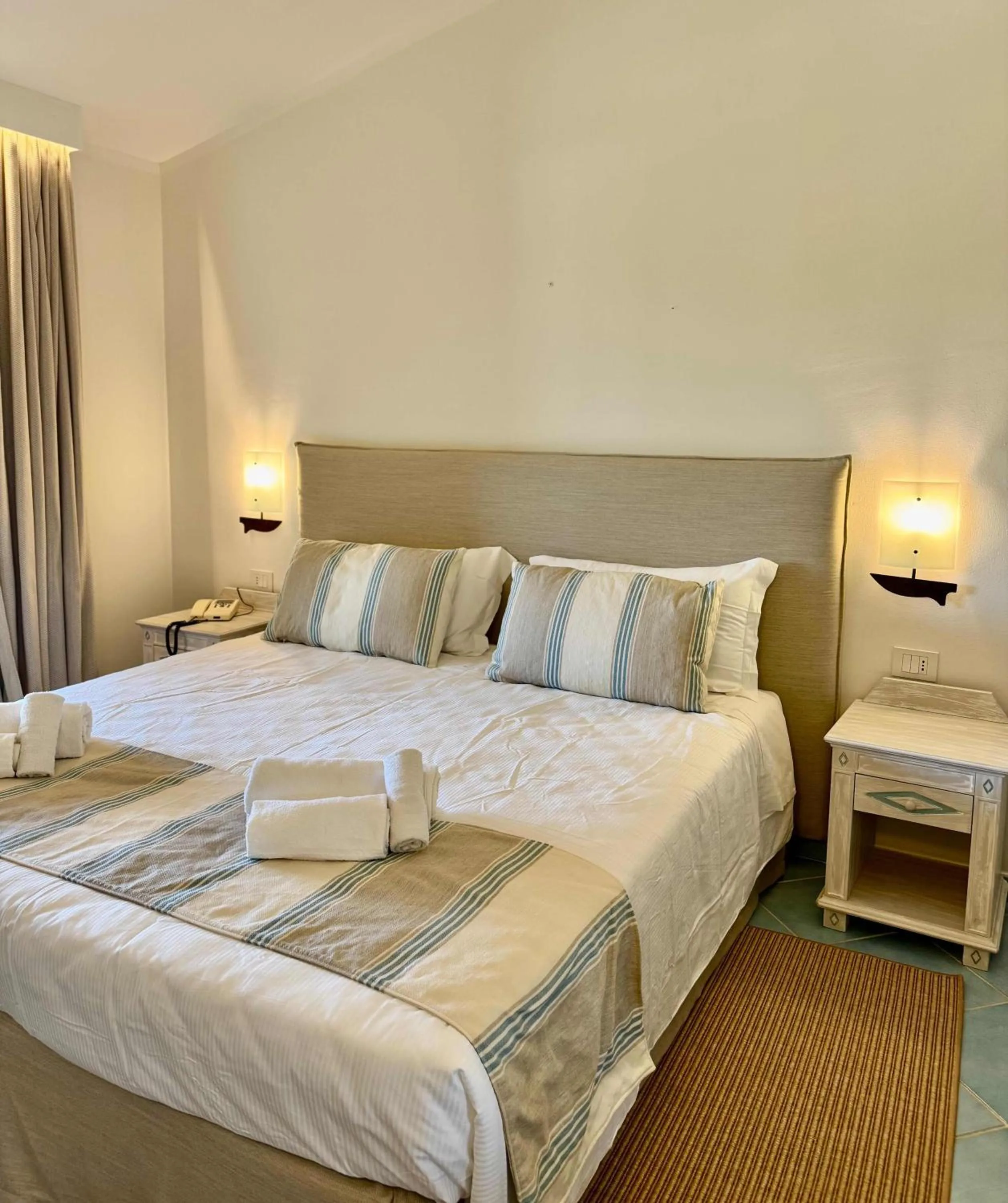 Bed in Hotel Sa Pedra